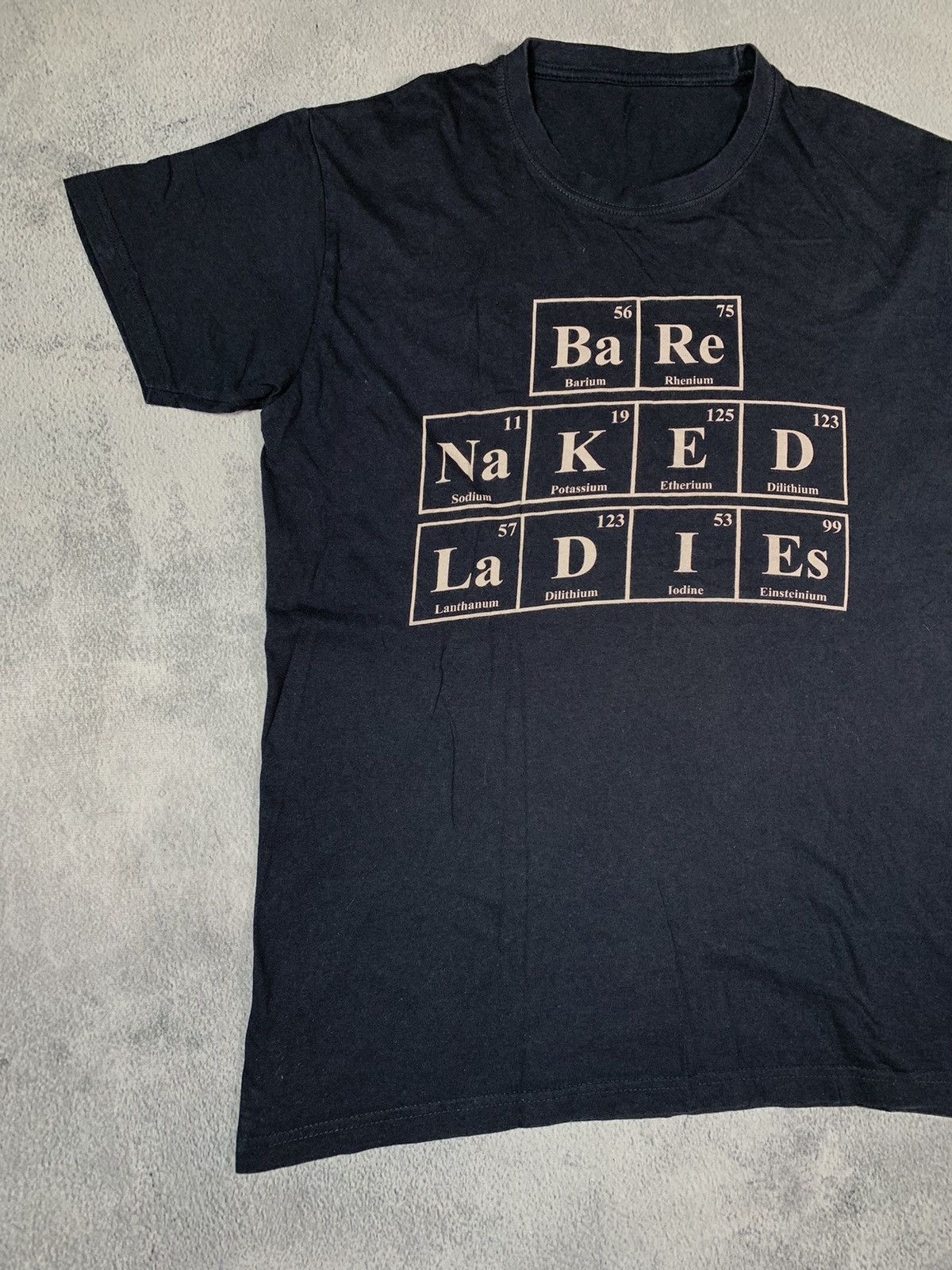 Band Tees Vintage Y2K Bare Naked Girl band tee big logo size L Size US L / EU 52-54 / 3 - 2 Thumbnail