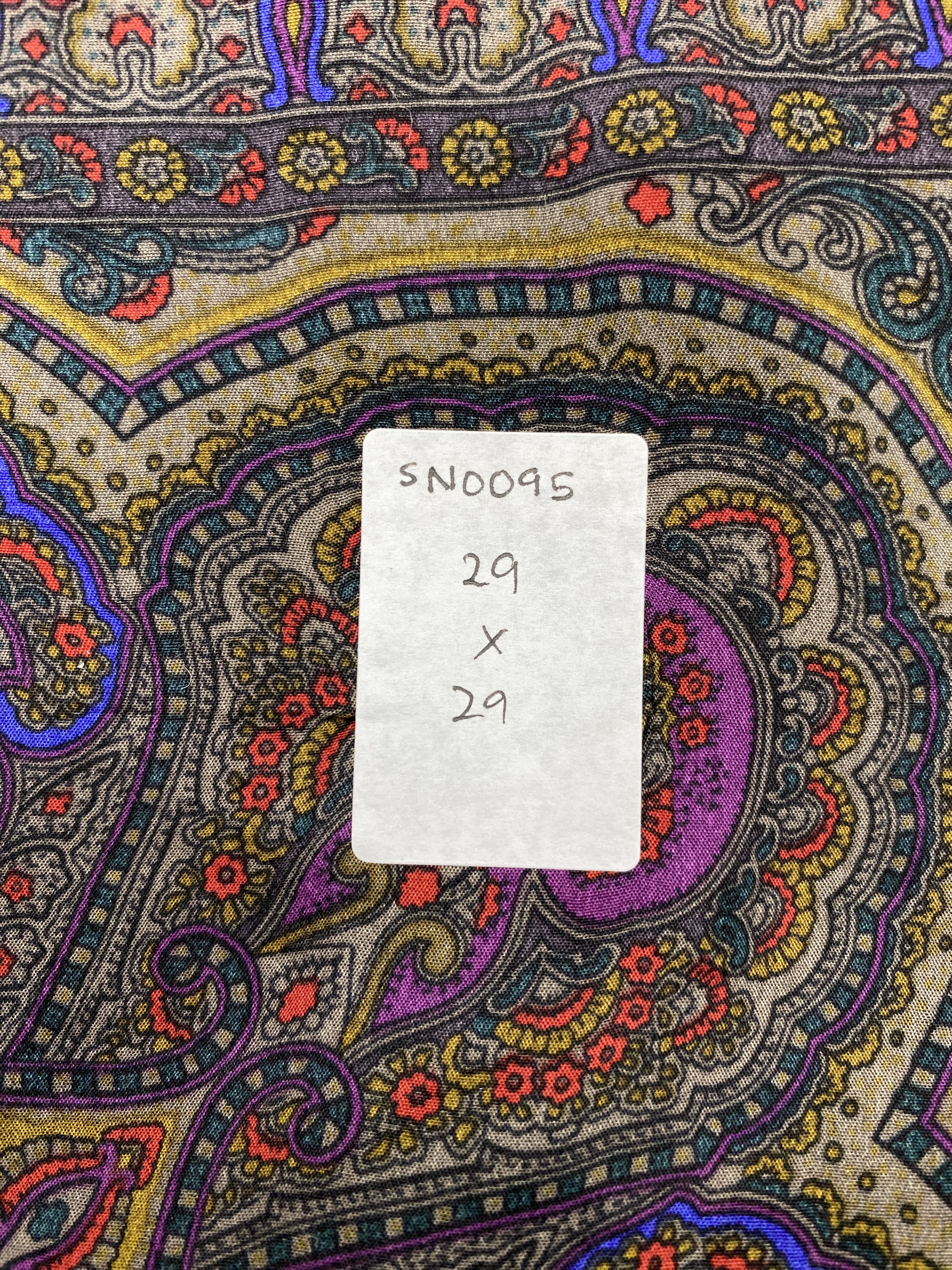 Vintage Vintage 80s Silk Scarf SN0095 Size ONE SIZE - 5 Thumbnail