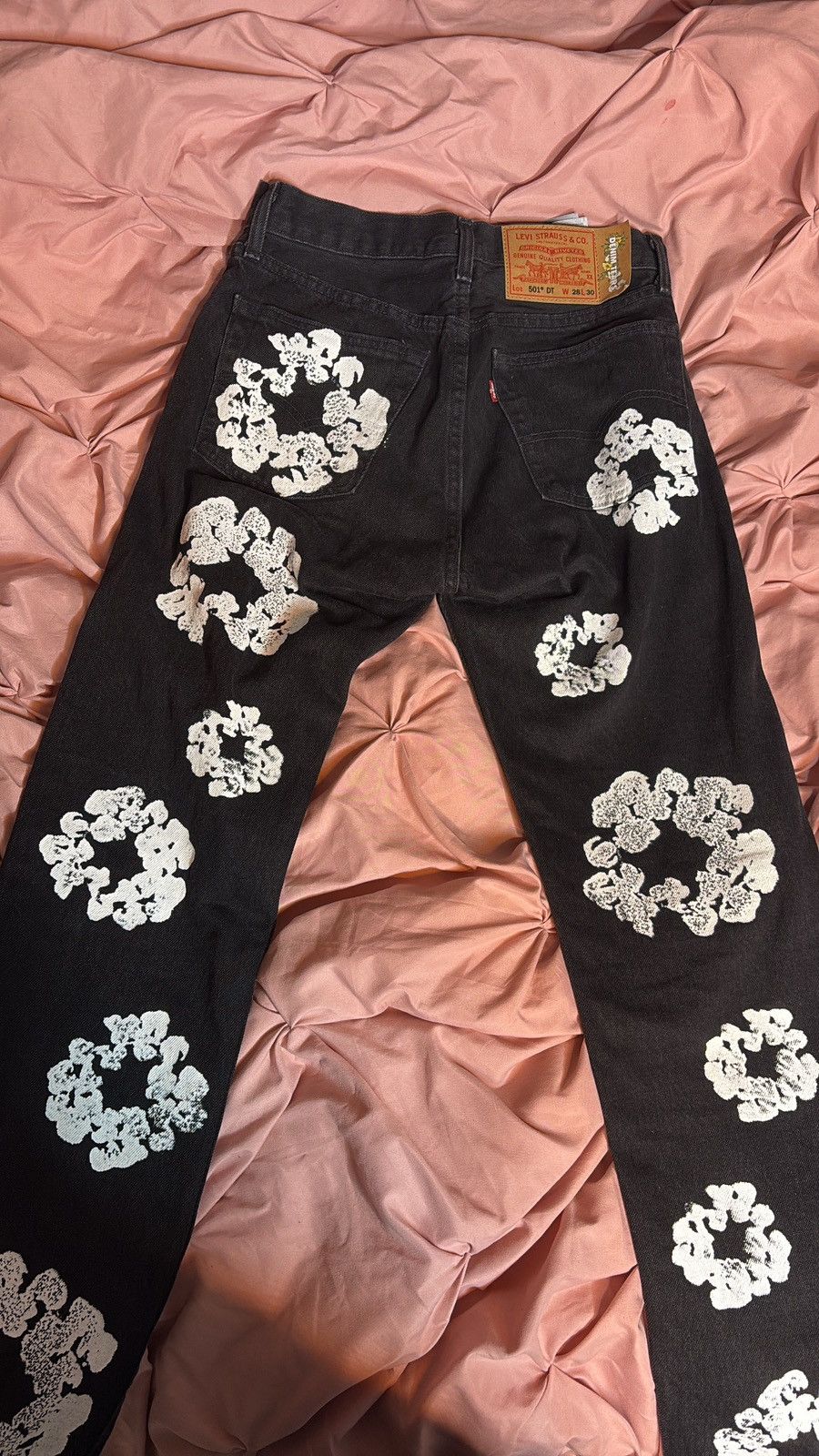 DENIM TEARS Denim Tears x Levi's Cotton Wreath Jean (black) Size US 28 / EU 44 - 1 Thumbnail