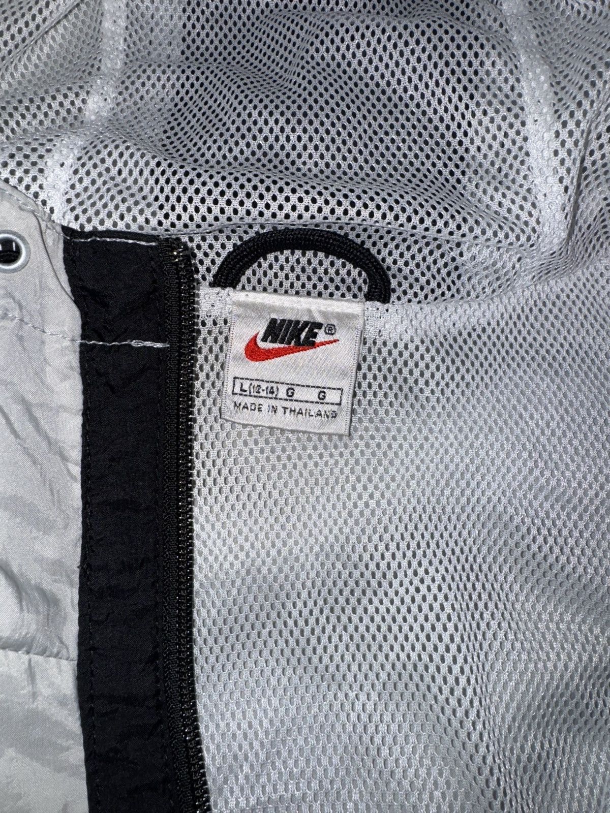 Nike Vintage Nike windbreaker/shell Size US L / EU 52-54 / 3 - 2 Thumbnail