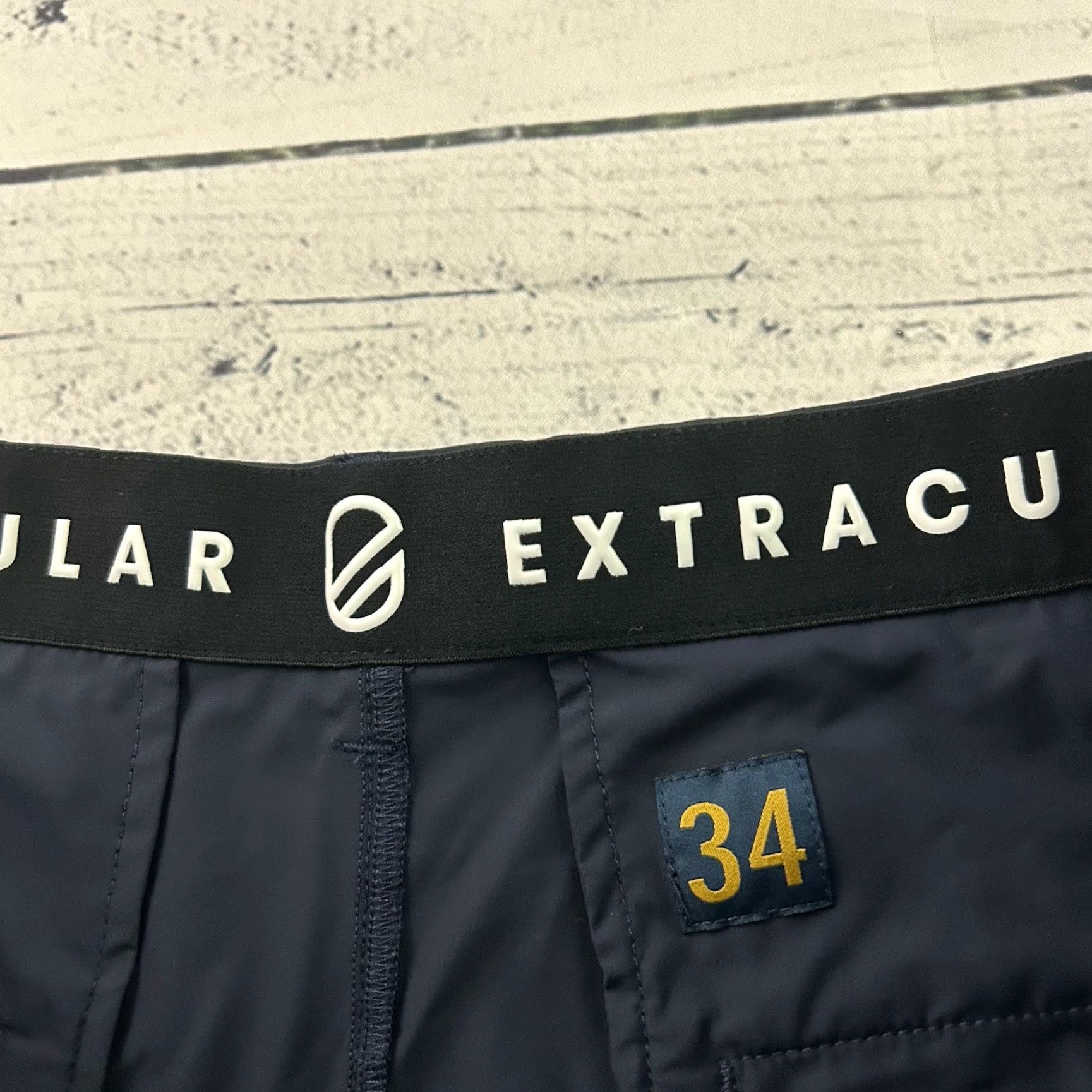 Vintage Extracurricular Flat Front Nylon Golf Shorts Men's 34 Blue Clothing Style: Chino, Flat Front, Nylon, Button-Up? Size US 34 / EU 50 - 2 Thumbnail