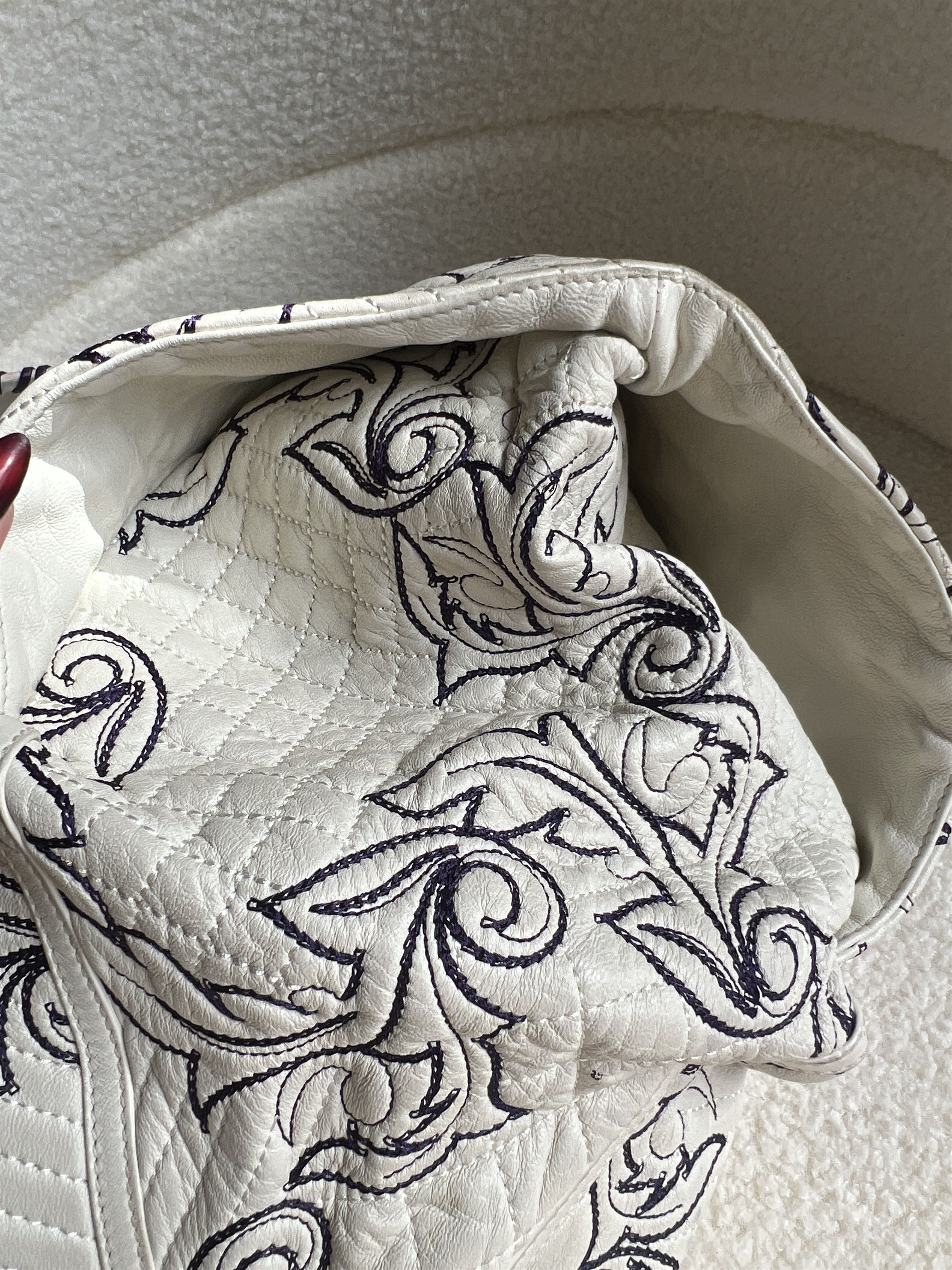 Versace Authentic Versace Quilted Barocco Medusa Large Hobo Size ONE SIZE - 6 Thumbnail