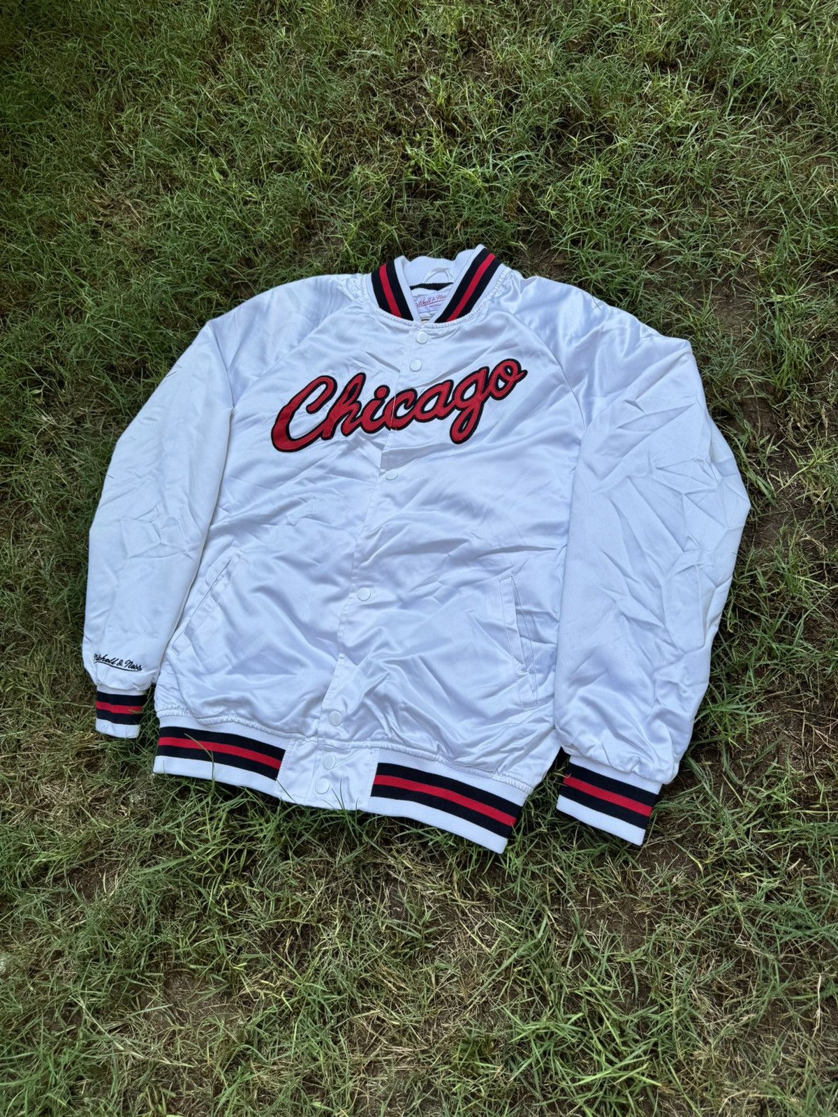 Mitchell & Ness Men's Mitchell & Ness NBA Chicago Bulls White Size US M / EU 48-50 / 2 - 2 Thumbnail