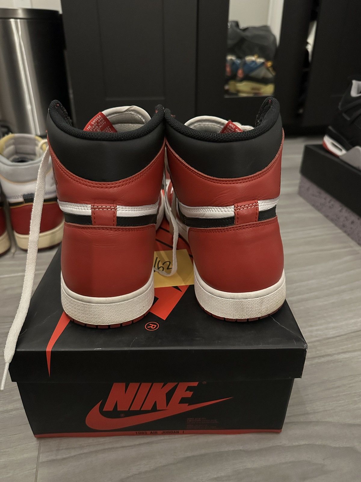 Jordan Brand × Nike JORDAN 1 CHICAGO 2015 Size US 12 / EU 45 - 3 Thumbnail