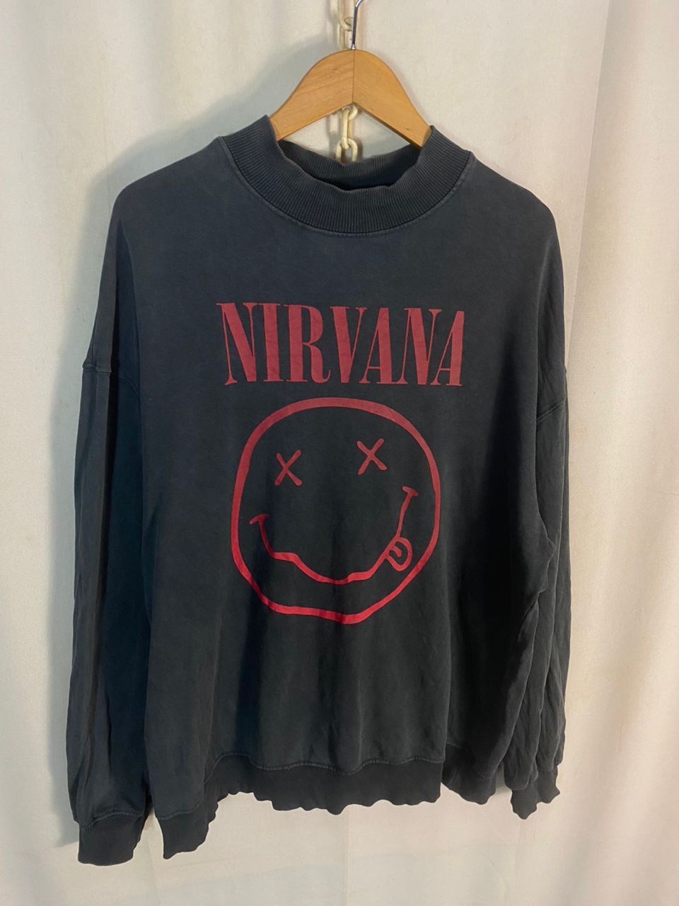 Nirvana Nirvana x H&M smile sweatshirt Size US L / EU 52-54 / 3 - 3 Thumbnail