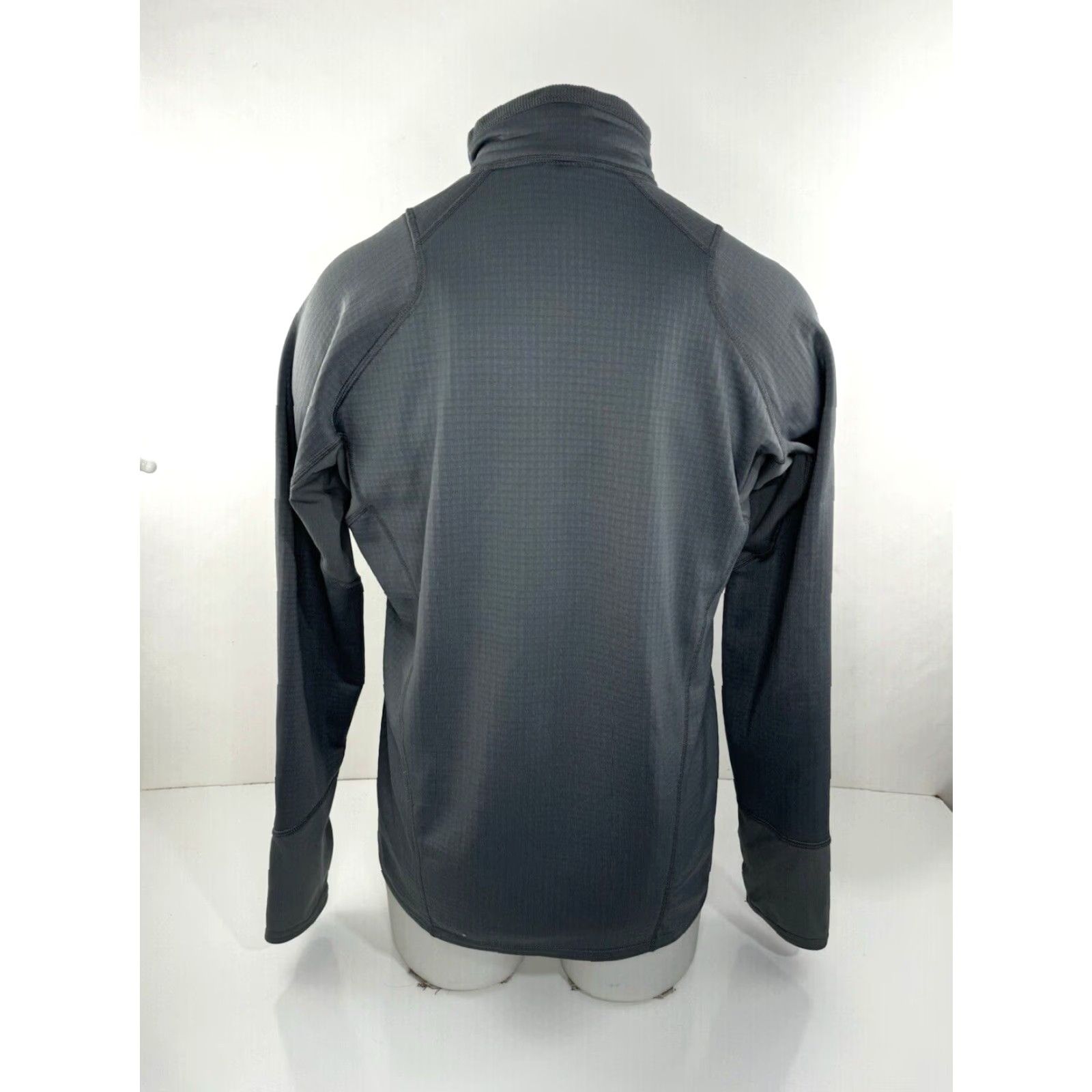 Patagonia PATAGONIA R1 Pullover POLARTEC Lightweight Active Jacket M Gray Mens Size M Size US M / EU 48-50 / 2 - 5 Thumbnail