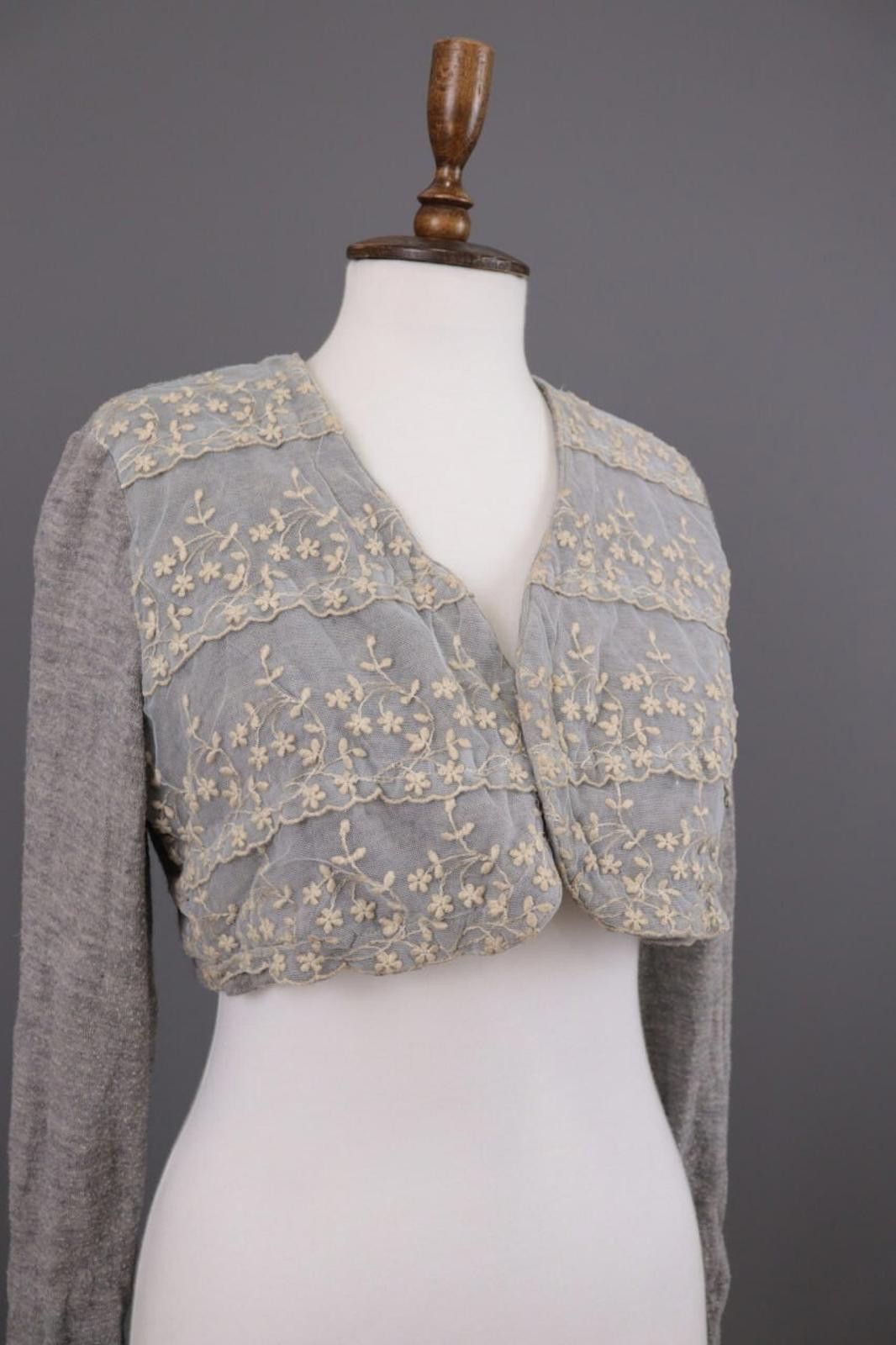 Designer Elisa Cavaletti Gray Floral Cardigan Sweater Size L Size L / US 10 / IT 46 - 5 Thumbnail