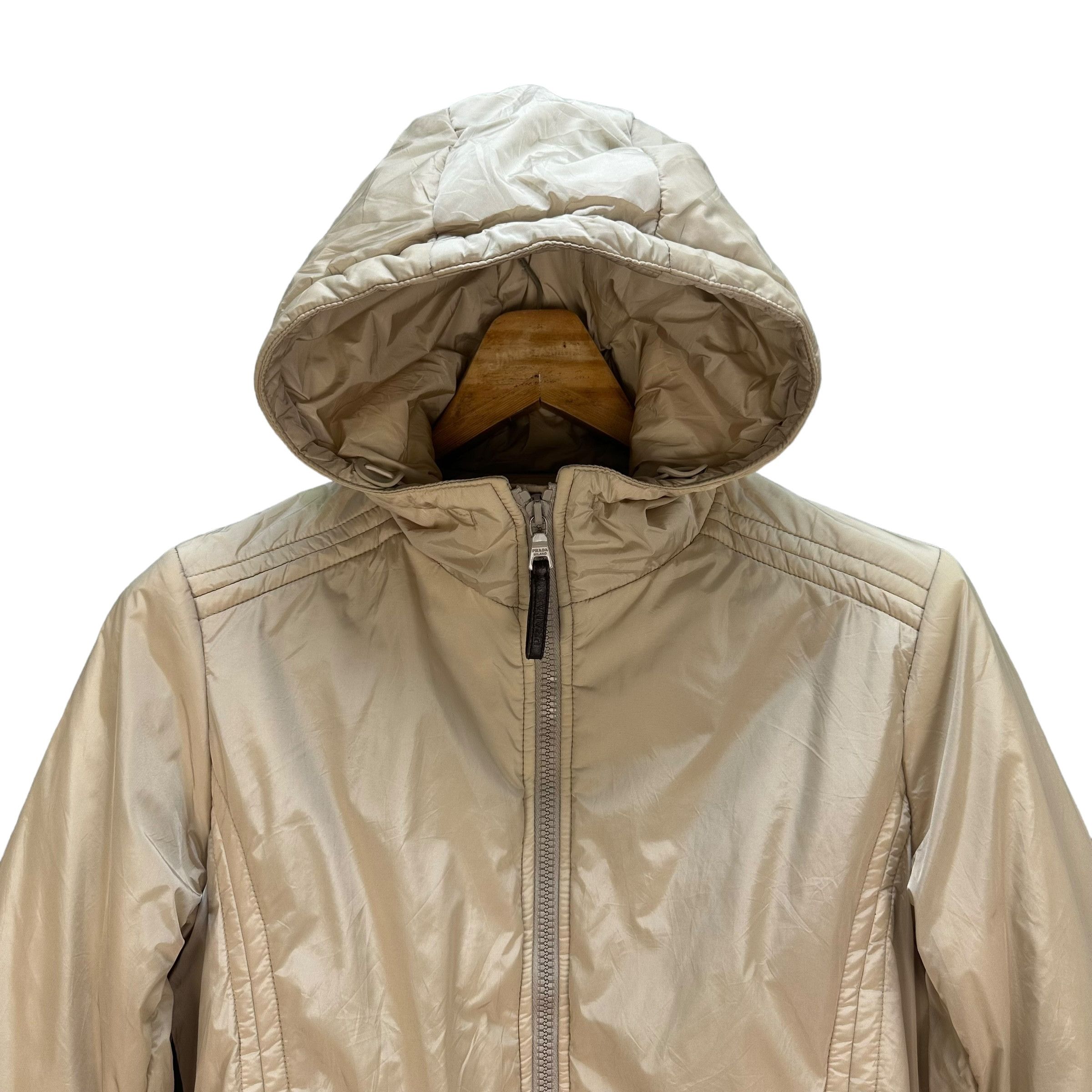 Prada PRADA Hooded Belted Nylon Jacket #A18-0421 Size M / US 6-8 / IT 42-44 - 2 Thumbnail