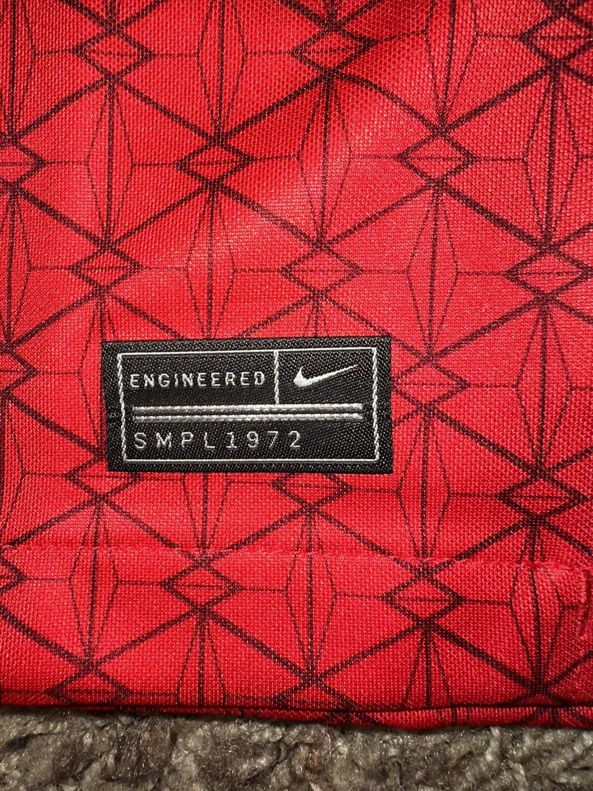 Nike Nike Men’s Urawa Japan Red Diamonds Soccer 2021/2022 Home Jersey Size US M / EU 48-50 / 2 - 6 Thumbnail