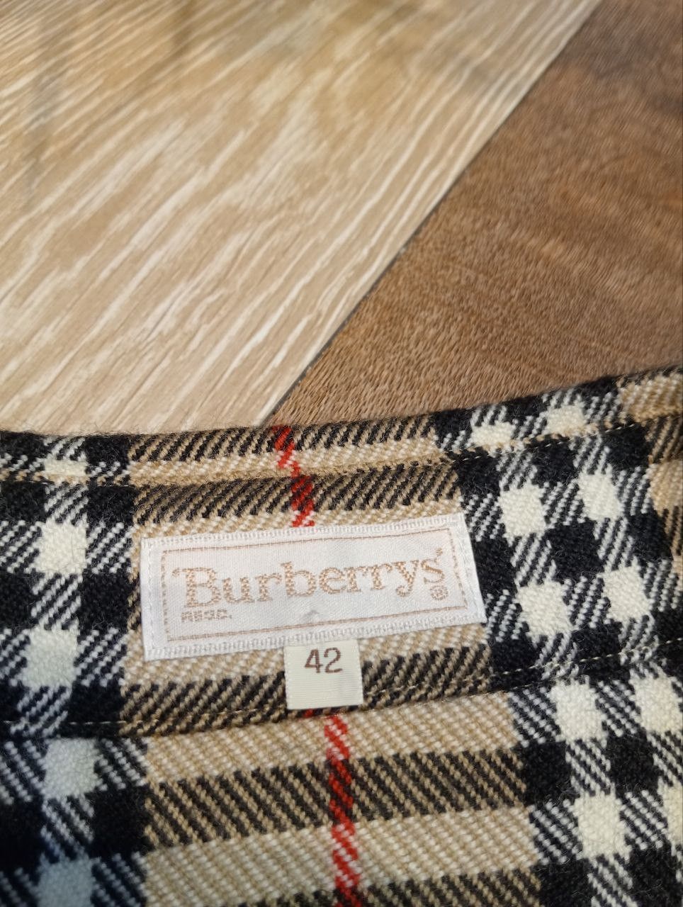 Burberry VINTAGE BURBERRYS CASHMERE WOOL NOVA CHECK FLANNEL Size M / US 6-8 / IT 42-44 - 6 Thumbnail