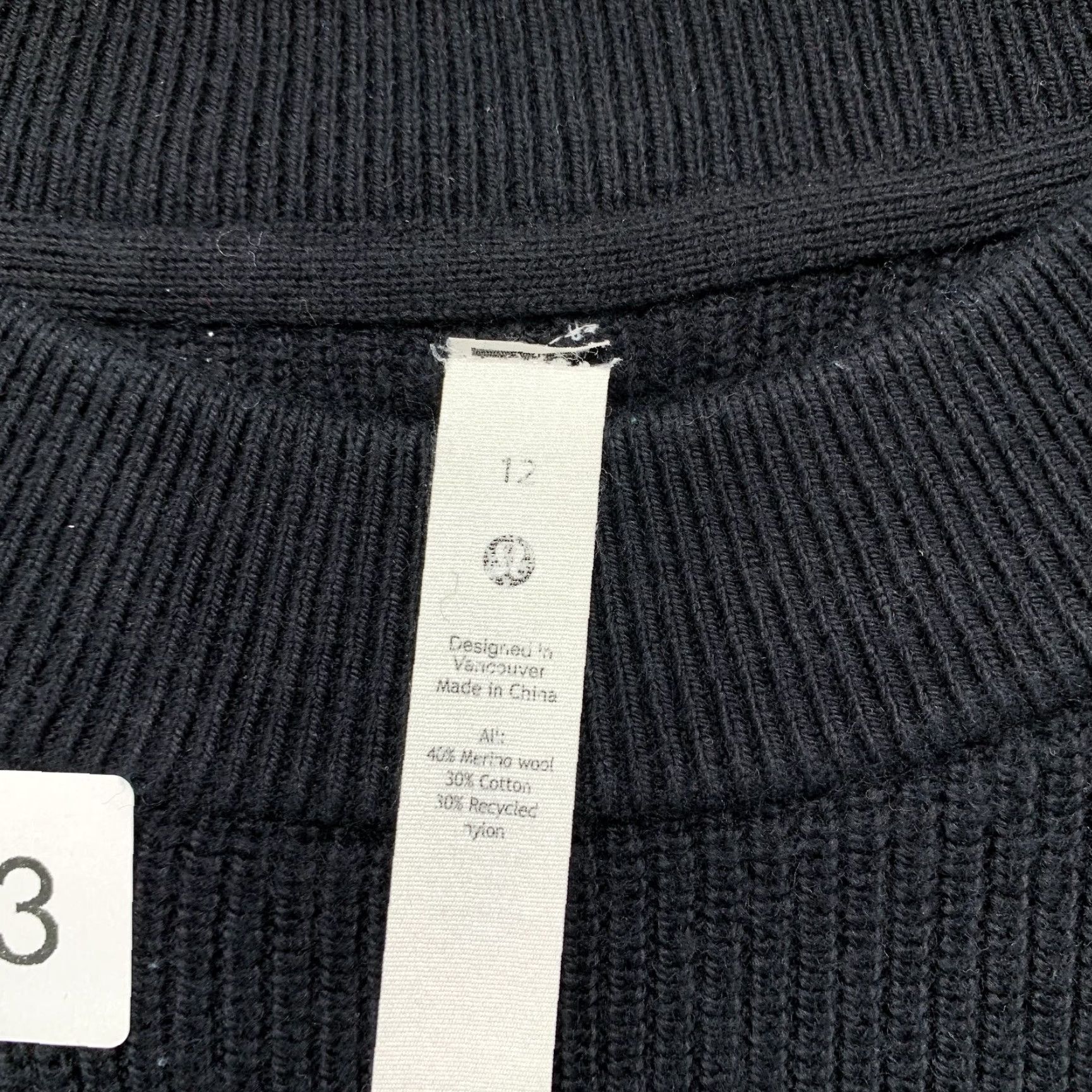 Lululemon Lululemon Merino Wool Pullover Sweater Womens Size 12 Black RIb Knit Size XL / US 12-14 / IT 48-50 - 6 Thumbnail