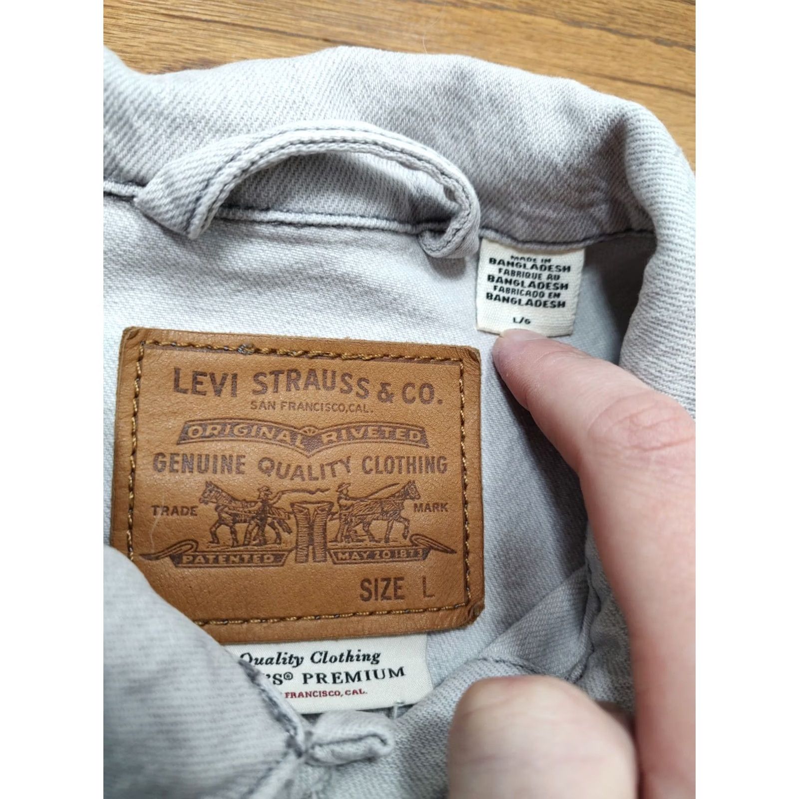 Levi's VINTAGE Levi's Premium Mens Big E Trucker Jean Jacket Gray 90s Relaxed Regular Size L - Mens Jacket Size US 33 - 4 Thumbnail