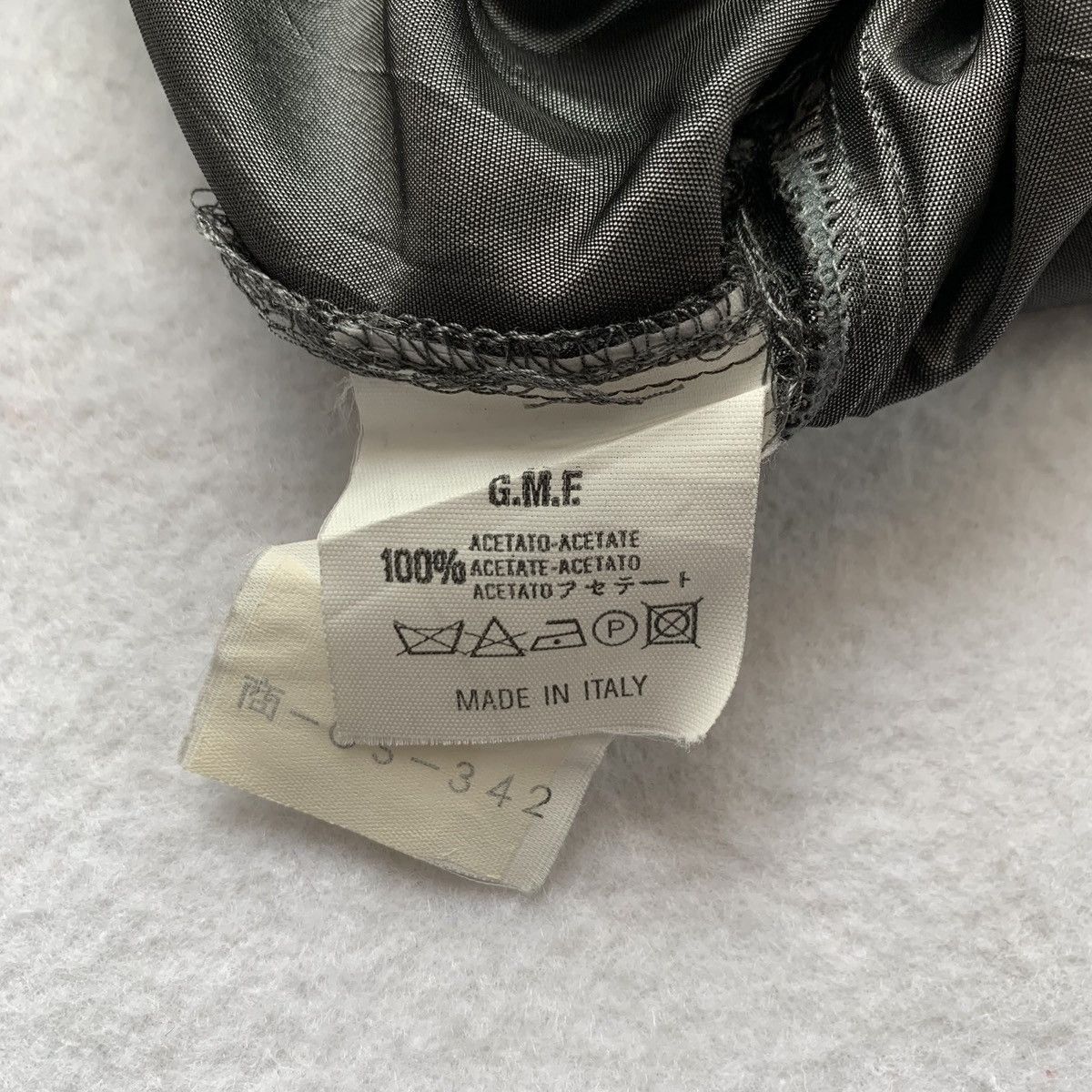Gianfranco Ferre 1990s Gianfranco Ferre Metallic Satin Shirt Size S / US 4 / IT 40 - 8 Thumbnail