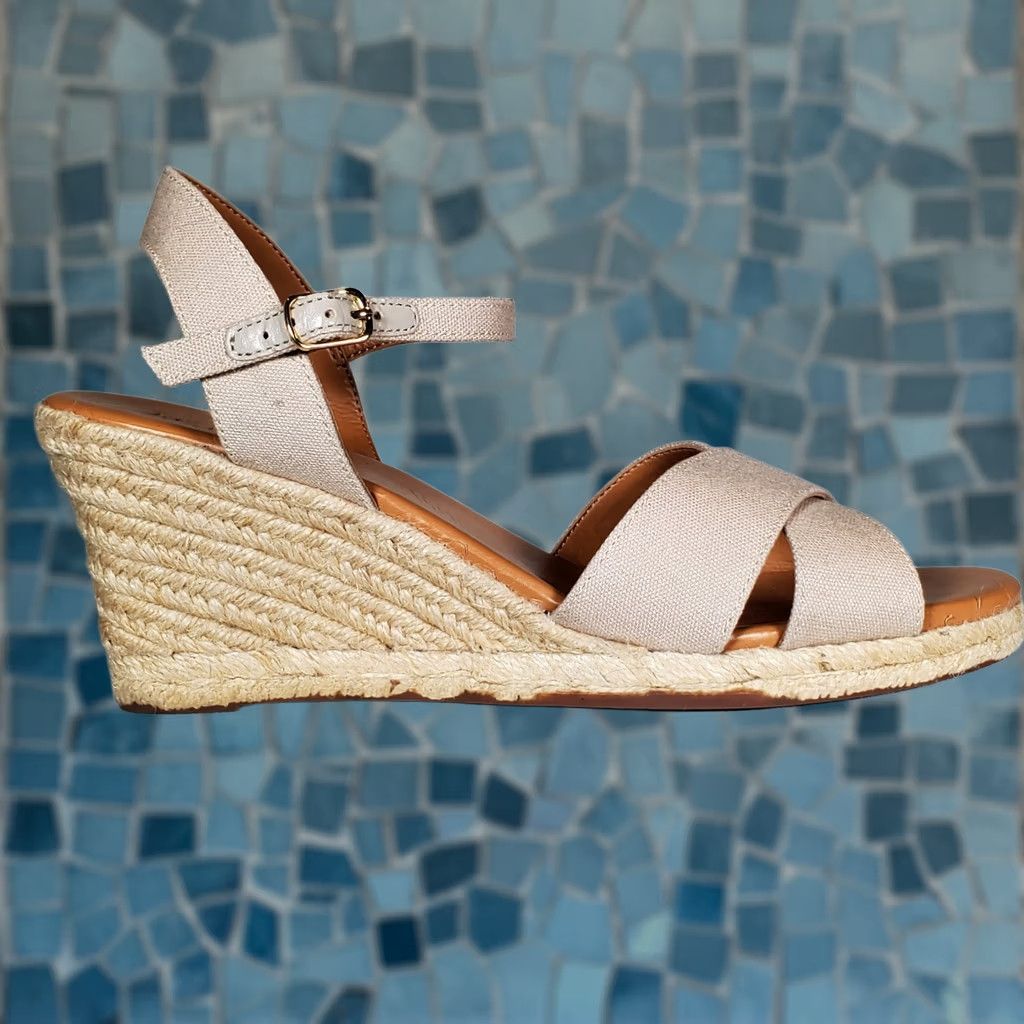 J.Crew J.CREW Beige Canvas Peep Toe Wedge Sandals Espadrille Women's Size US 9.5 Size US 10 / IT 40 - 1 Thumbnail