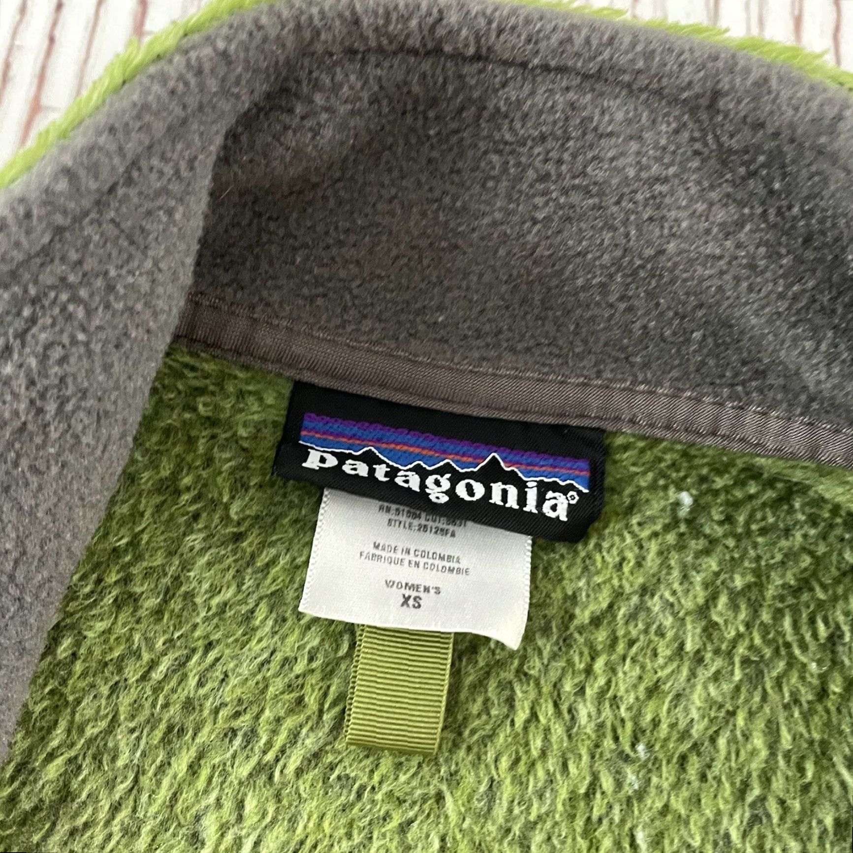 Patagonia Patagonia Regulator Full Zip Fleece Vest Women’s XS Solid Green Size XS / US 0-2 / IT 36-38 - 2 Thumbnail