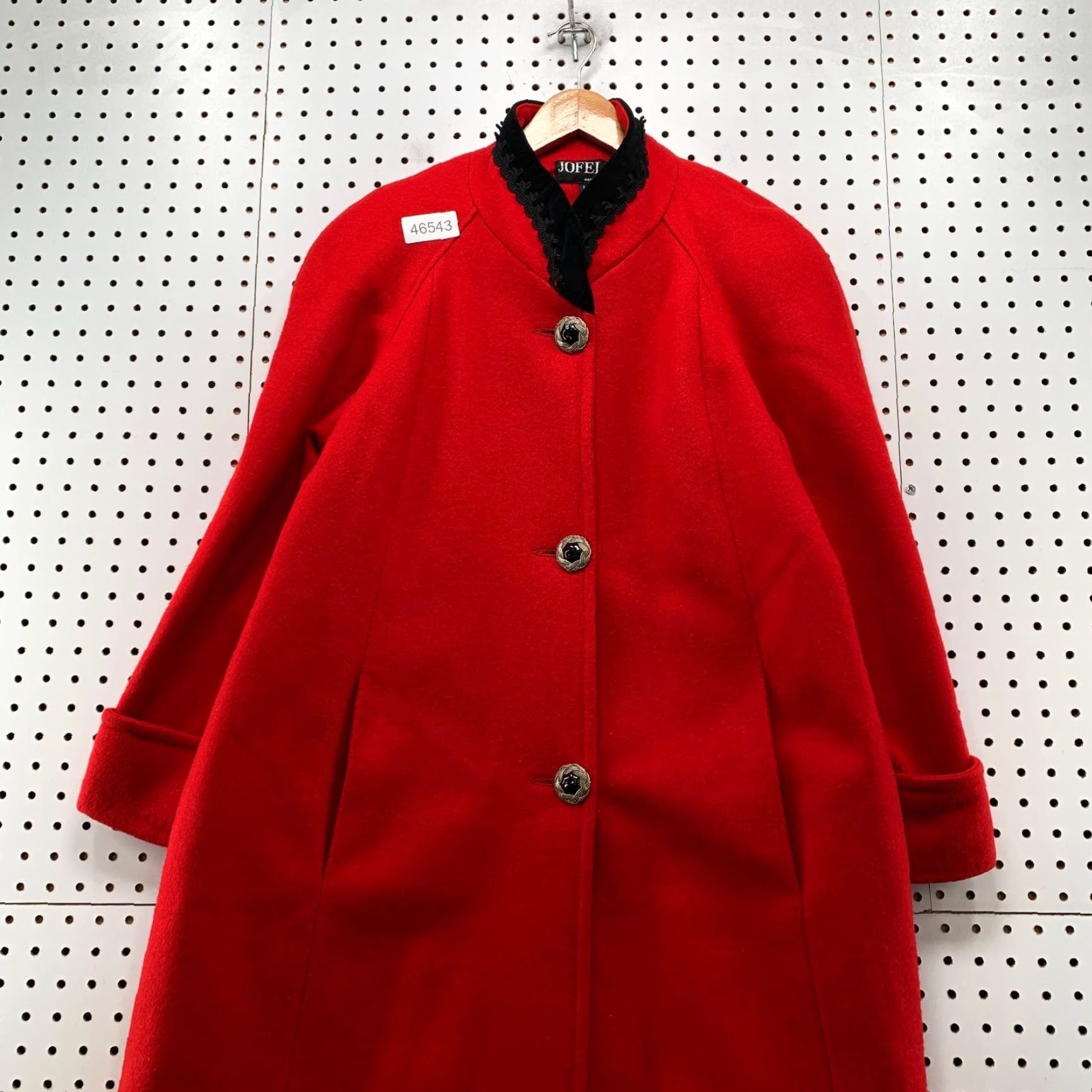 Velvet VINTAGE JOFELD Wool Overcoat Womens M Red Black Buttons Velvet Collar USA Shirt? Size M / US 6-8 / IT 42-44 - 6 Thumbnail