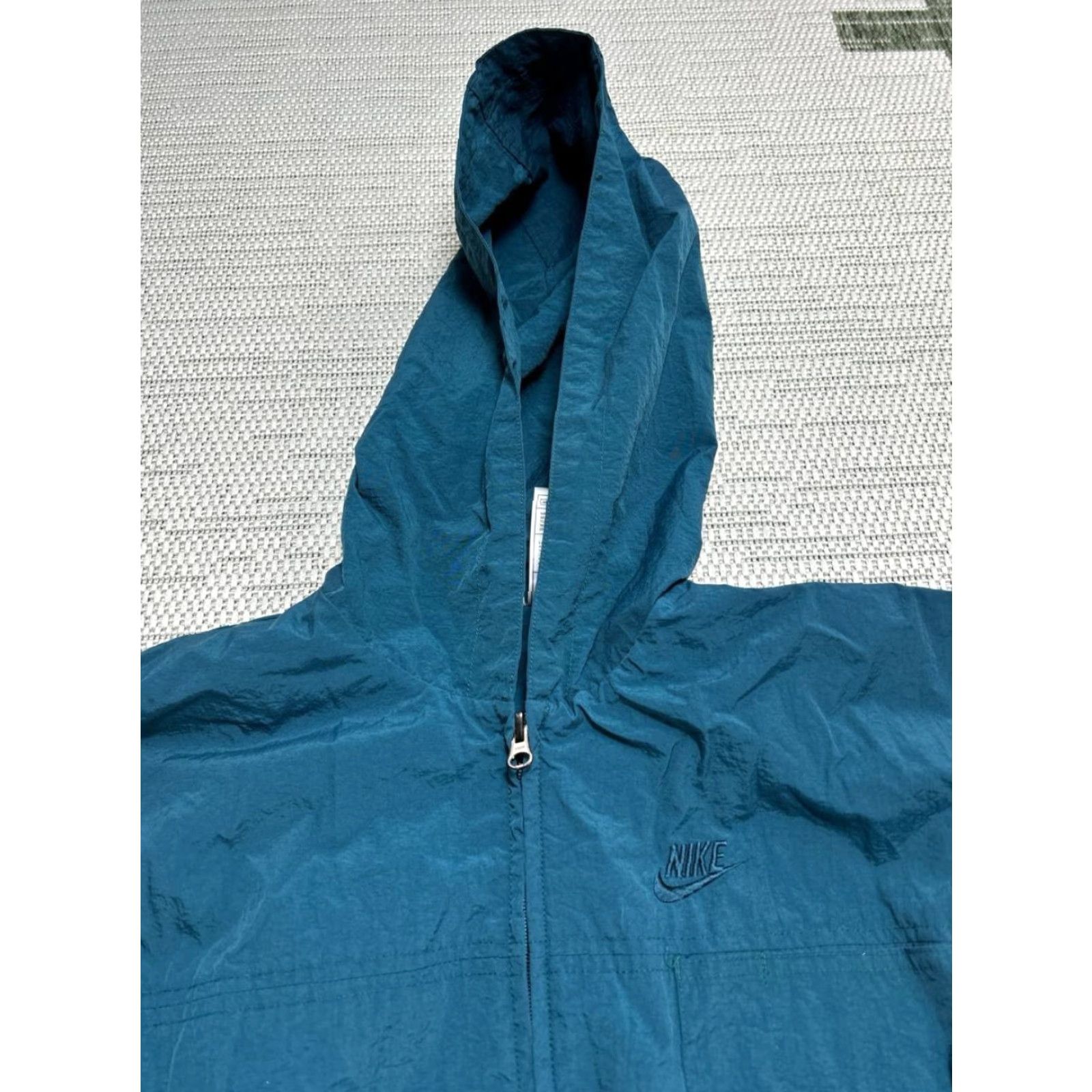 Nike VINTAGE Nike Windbreaker Jacket Womens 10 Blue Nylon Embroidered Logo Full Zip Size L / US 10 / IT 46 - 3 Thumbnail