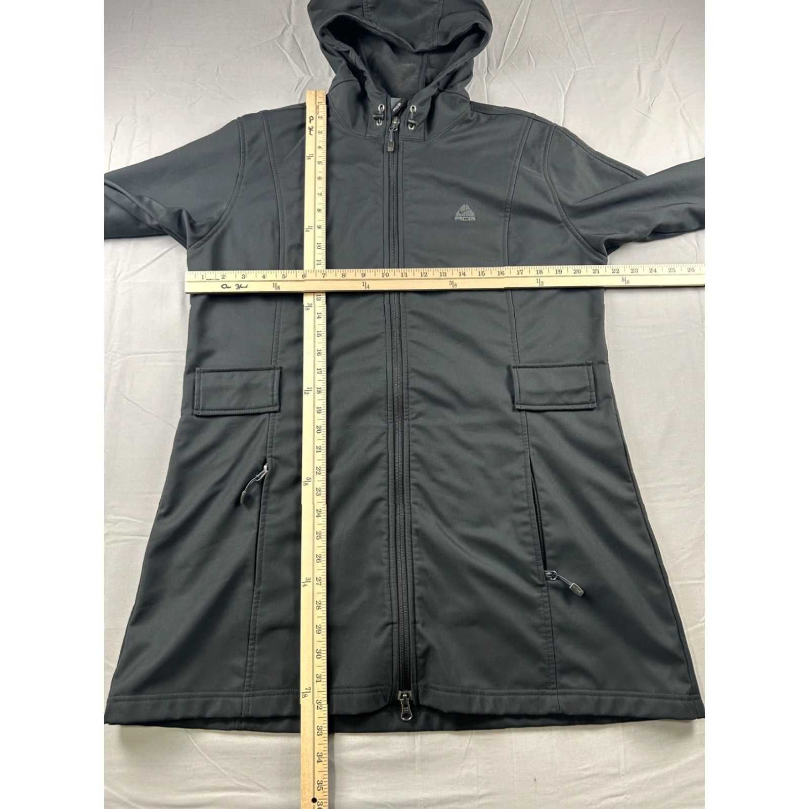Nike VINTAGE? No. Nike ACG Softshell Coat Womens XL Gray Hooded Long Parka Fleece Lined Zip Size XL / US 12-14 / IT 48-50 - 7 Thumbnail