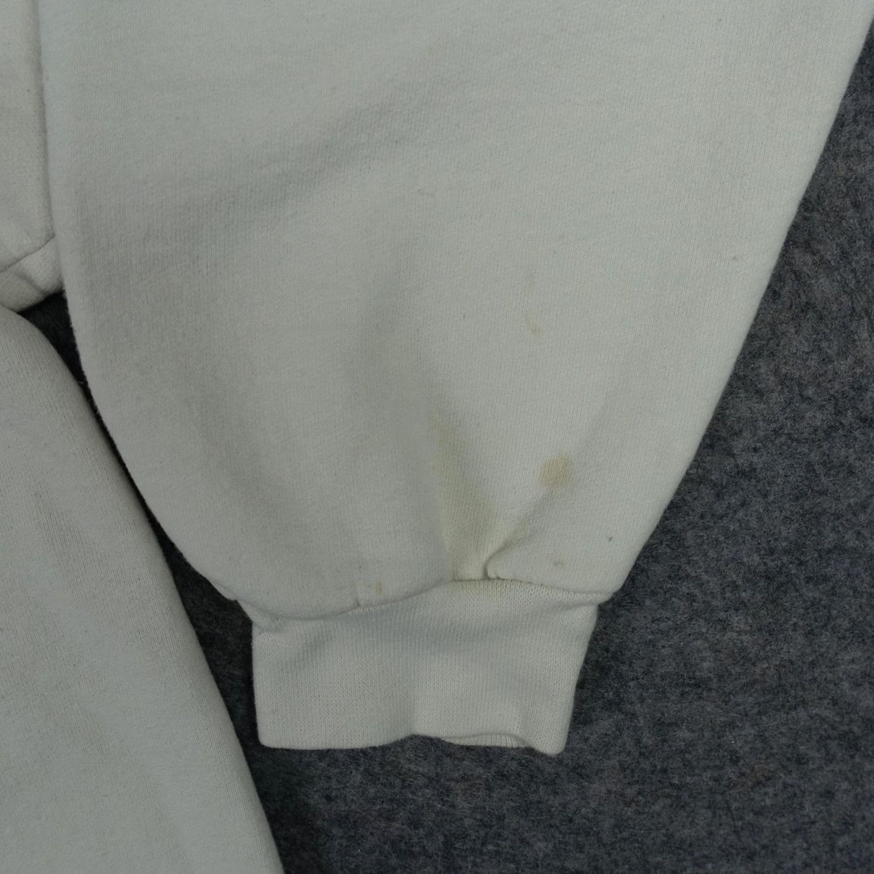 Market VINTAGE Half Moon Bay Sweatshirt Mens L White Floral Graphic Print Coast Flower Market 2000s Y2K Size US L / EU 52-54 / 3 - 6 Thumbnail