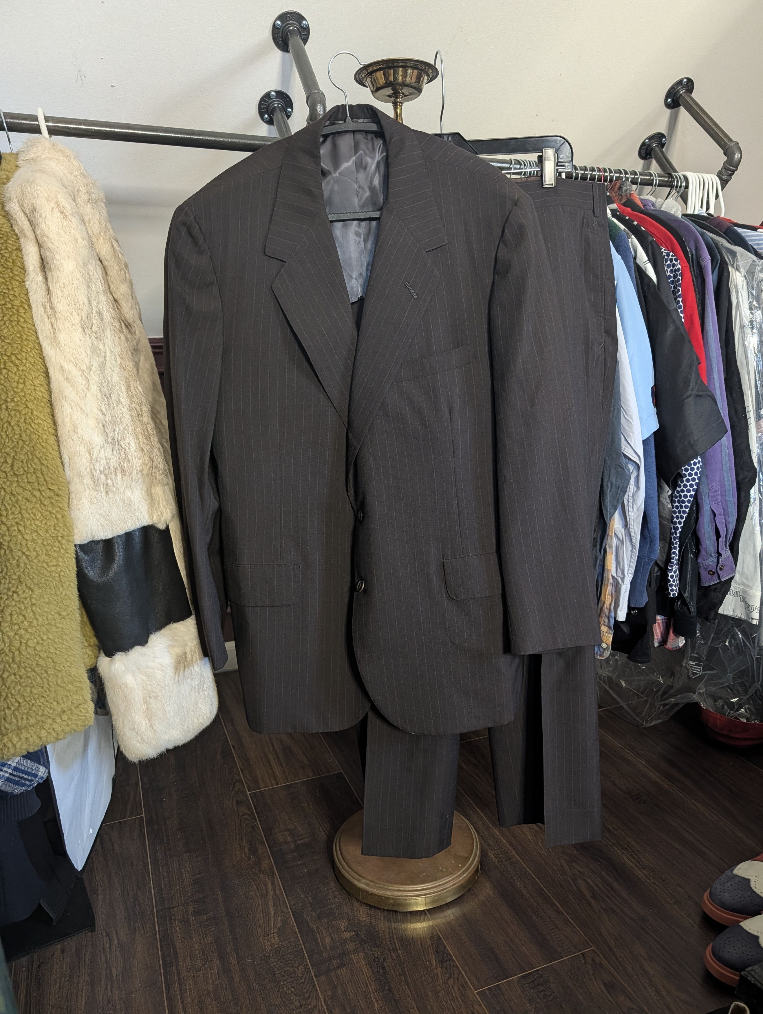 Oxxford Clothes 2pc Brown Pinstripe Super 100s Handmade Suit 44R Size 44R - 1 Thumbnail