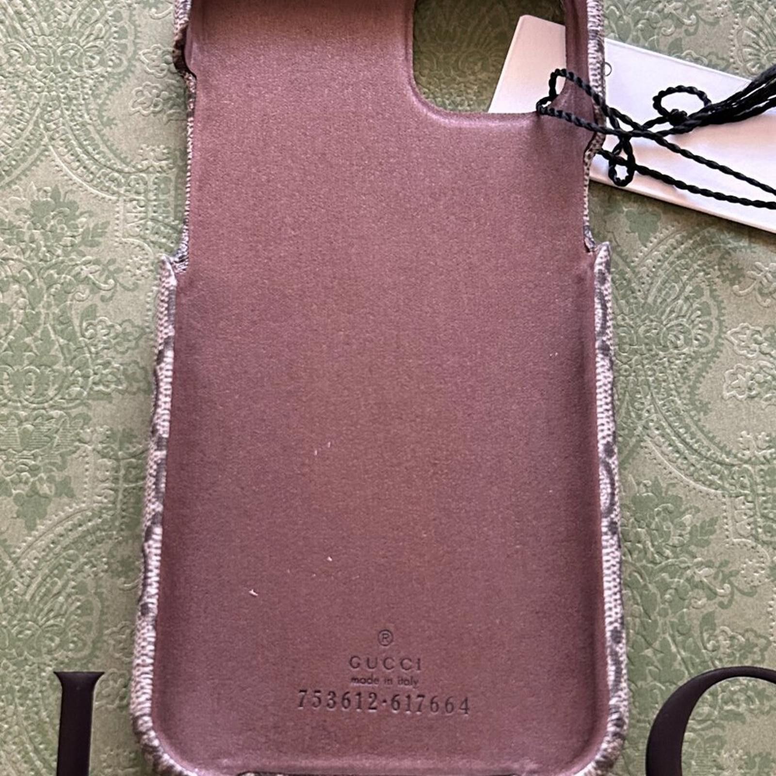 Gucci NWT GUCCI iPhone 14 plus case 753612 Size ONE SIZE - 2 Thumbnail