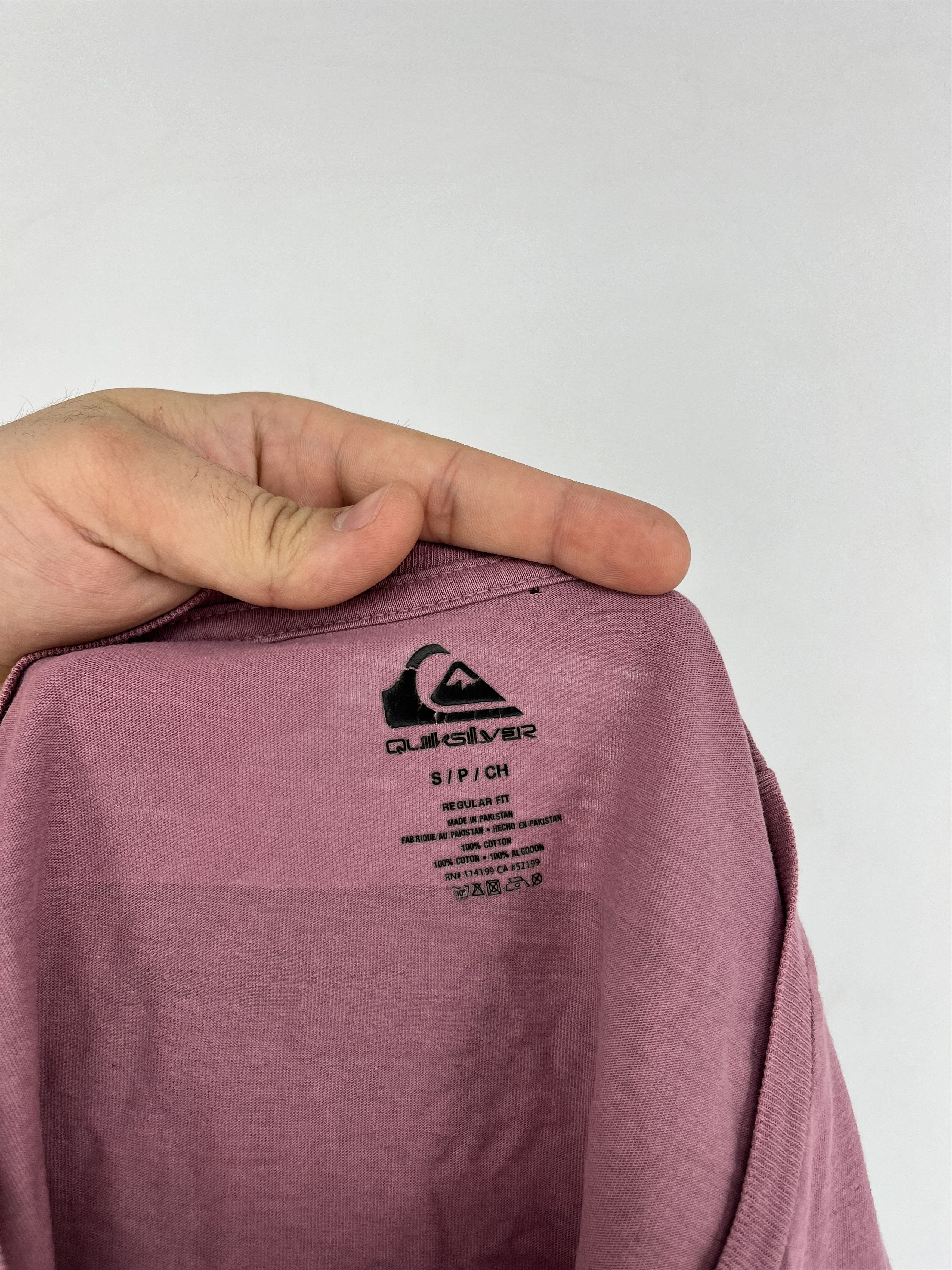 Other Vintage Quiksilver Surf Style T-shirt Mid Logo Y2K Size US S / EU 44-46 / 1 - 12 Thumbnail