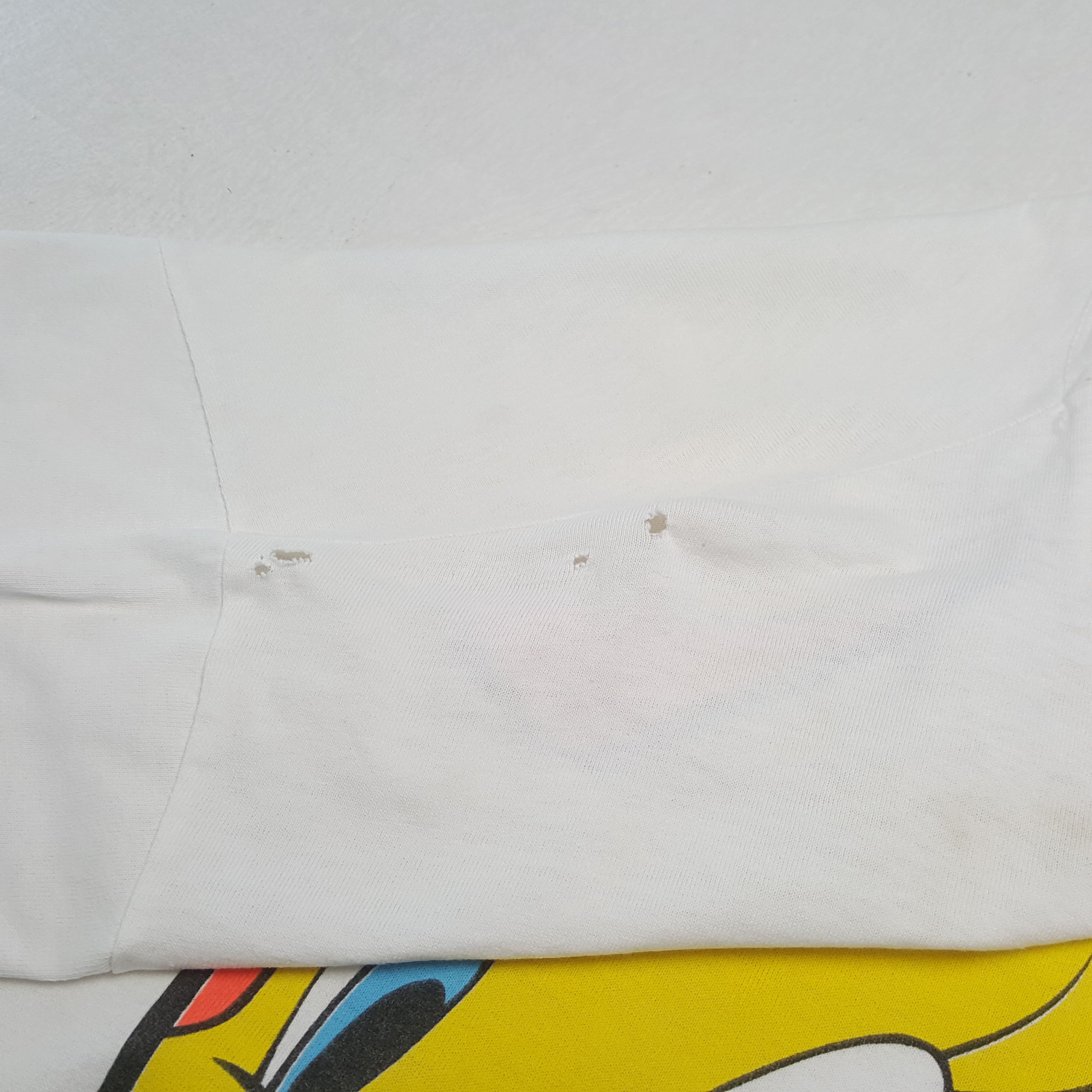 Vintage Tweety California Cartoon Vintage Tshirt RR25 Size US L / EU 52-54 / 3 - 10 Thumbnail