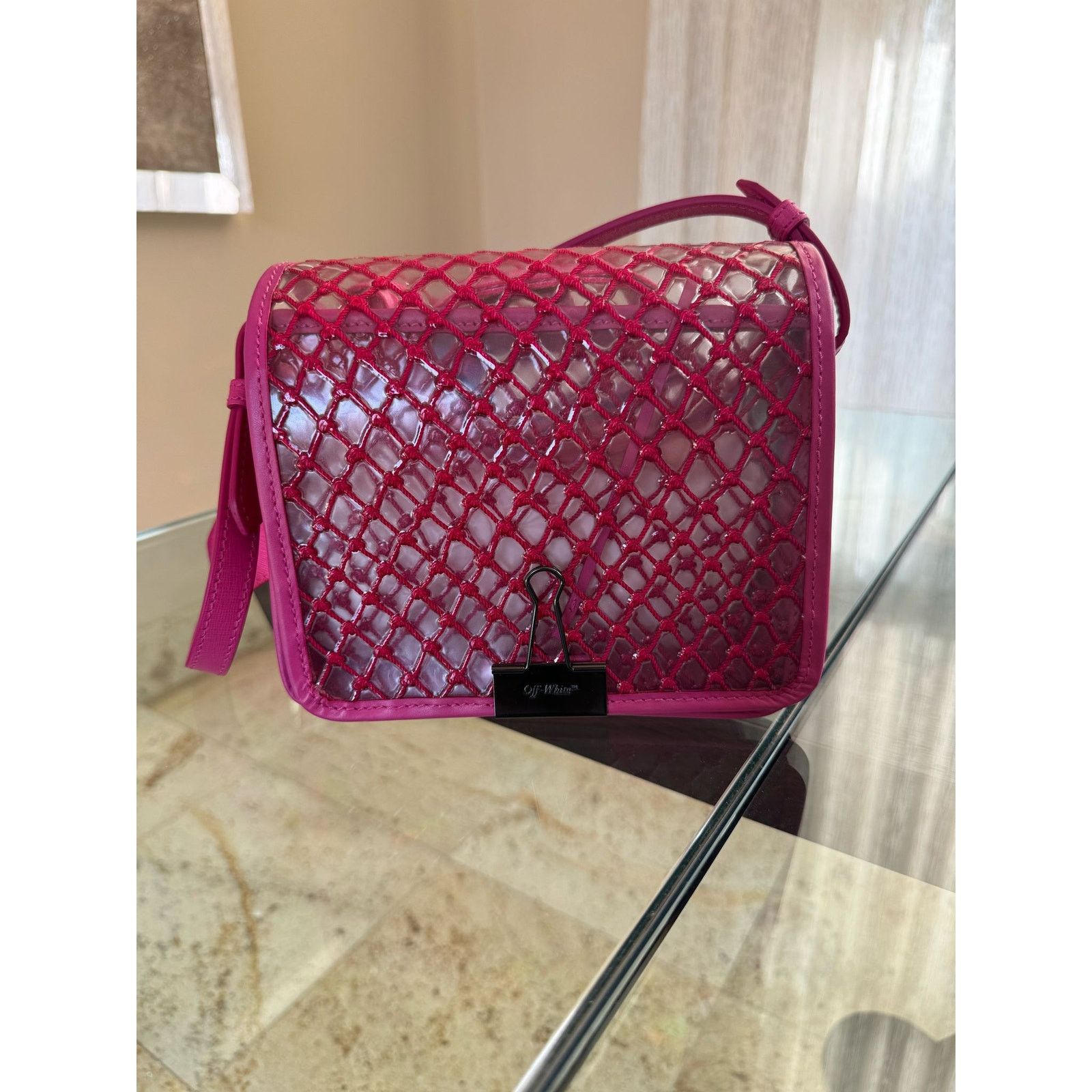 Off-White o1rshd1 Size: OS / Net Binder Clip Bag in Pink Size ONE SIZE - 2 Thumbnail
