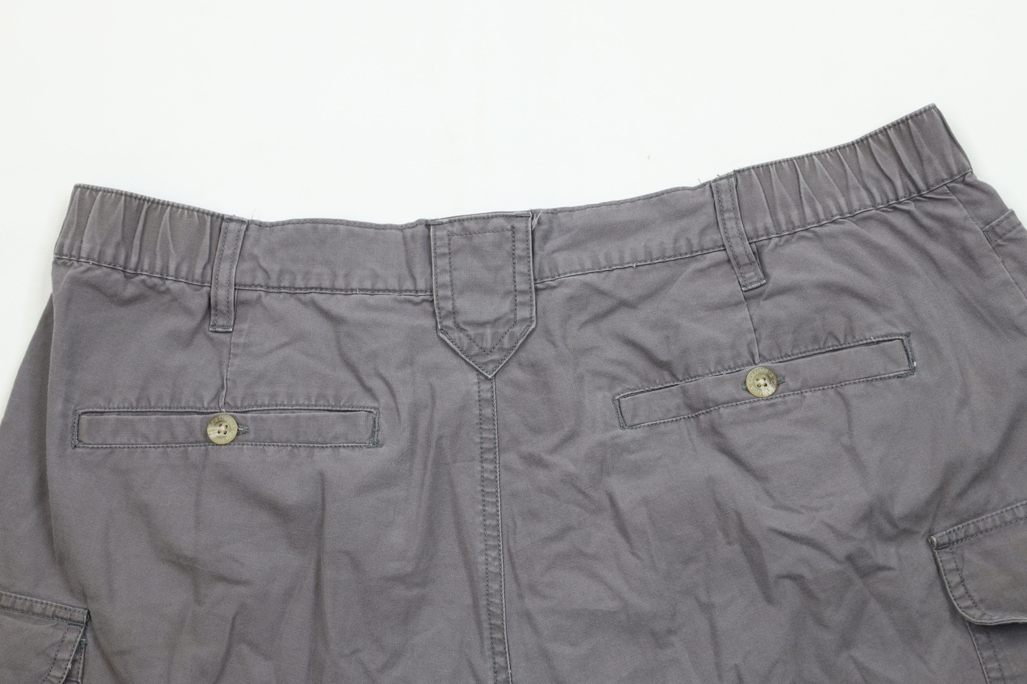 Columbia Vintage 90s Columbia Spell Out Above Knee Cargo Shorts Gray Size US 38 / EU 54 - 10 Thumbnail