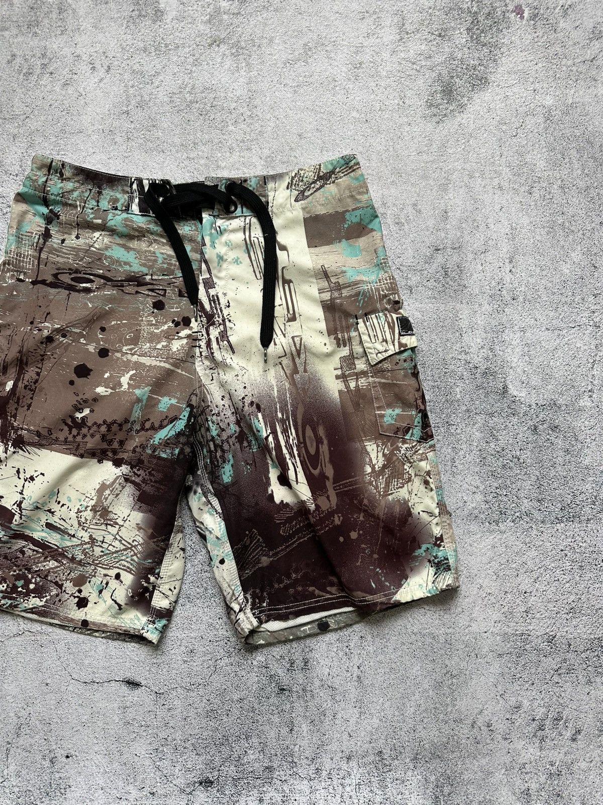 Oakley Vintage Oakley Y2K Shorts 34 Size Fit Size US 34 / EU 50 - 3 Thumbnail