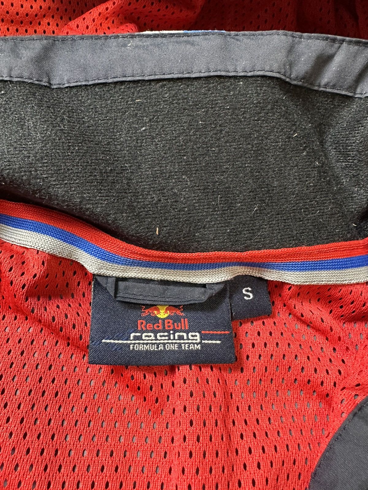 Formula 1 × Pepe Jeans RED BULL RACING F1 RAIN PROOF SINGLE LAYER JACKET Size US S / EU 44-46 / 1 - 6 Thumbnail