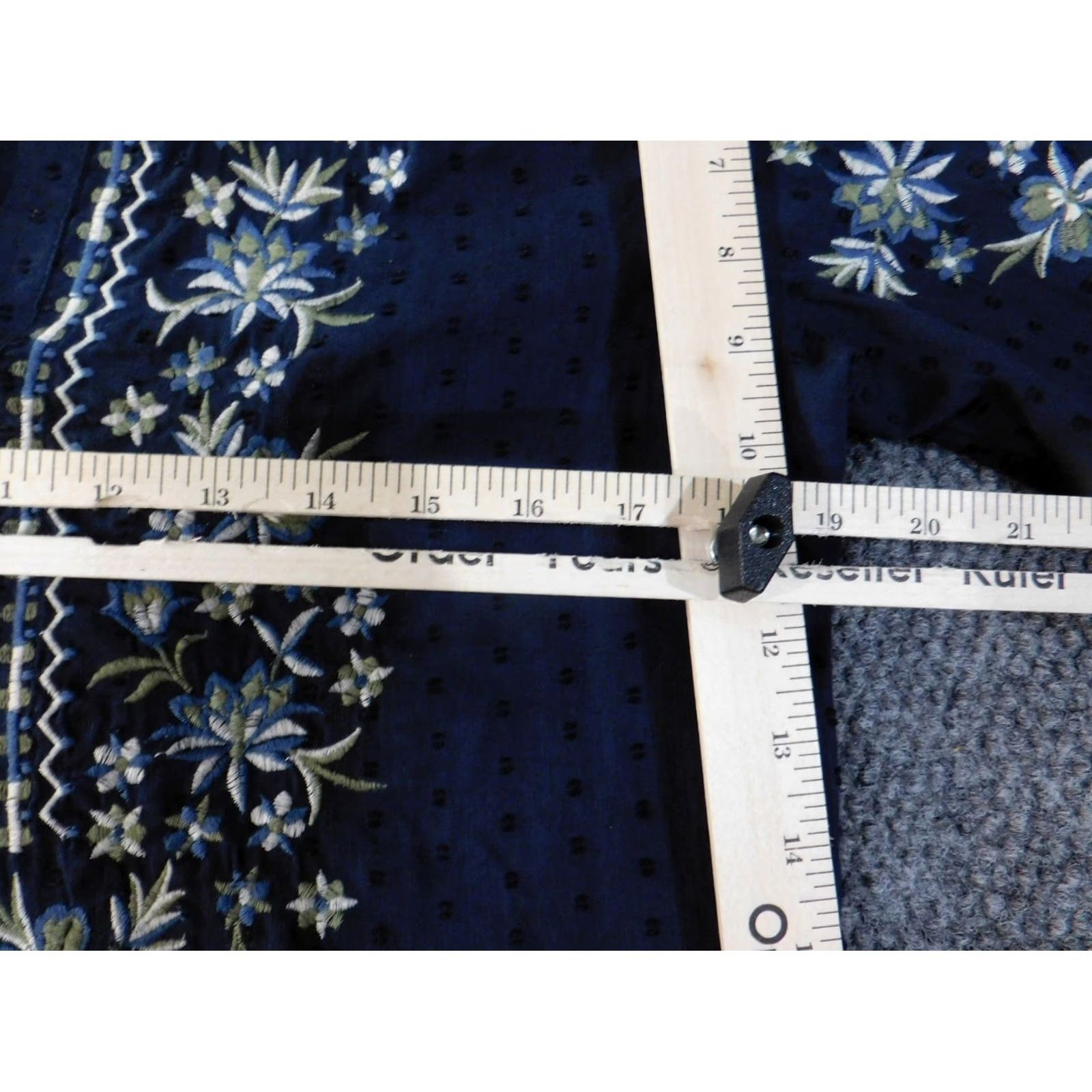 J. Jill J. Jill Top XS Blue Floral Embroidered Pullover Casual Womens Rayon Cotton Eyelet Round Neck Size XS / US 0-2 / IT 36-38 - 5 Thumbnail