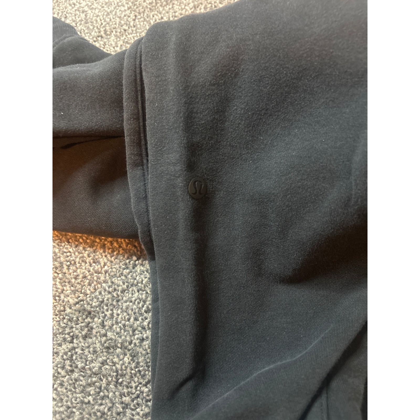 Lululemon Lululemon women’s sweats size medium Size US 28 / EU 44 - 5 Thumbnail