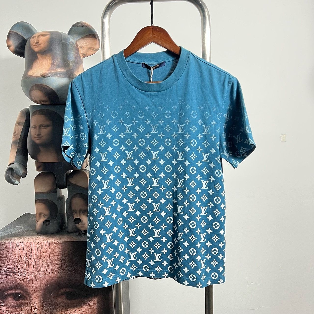 Louis Vuitton Louis Vuitton Monogram T-Shirt XS Size US XS / EU 42 / 0 - 1 Thumbnail
