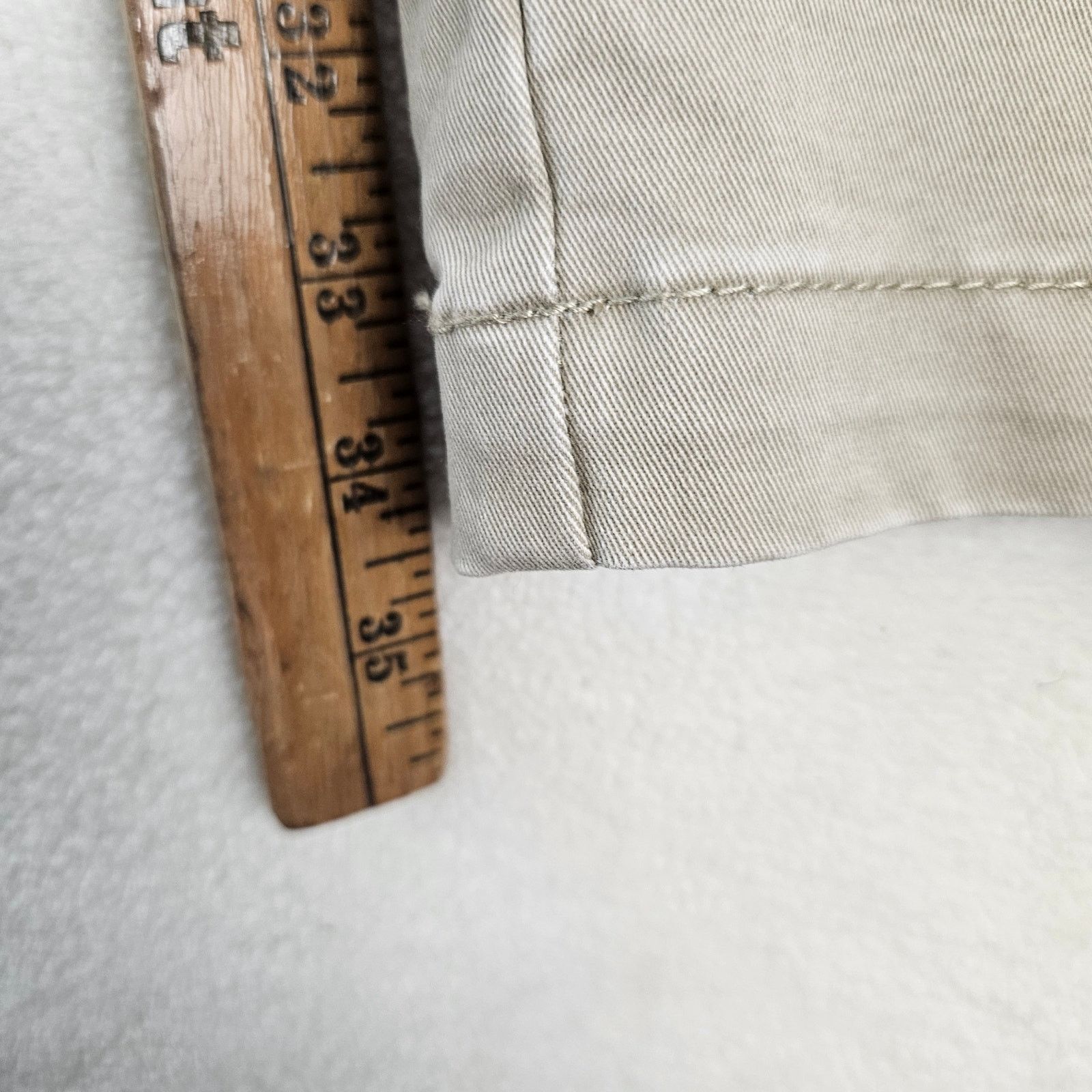 Izod IZOD MEN'S 44X36 STRAIGHT PERFORMANCE STRETCH CEDERWOOD KHAK Size US 44 / EU 60 - 4 Thumbnail