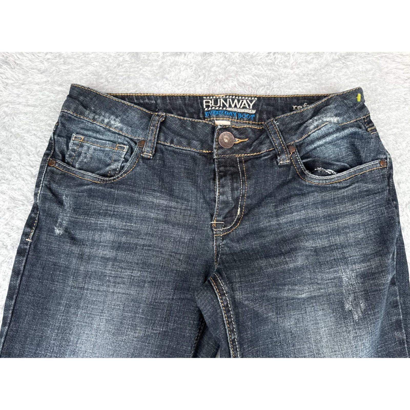 Vintage Refuge Womens Bootcut Jeans 6 Low Rise Blue Denim 29x32 Cotton Stretch Classic, American, Designer Size 28" / US 6 / IT 42 - 4 Thumbnail