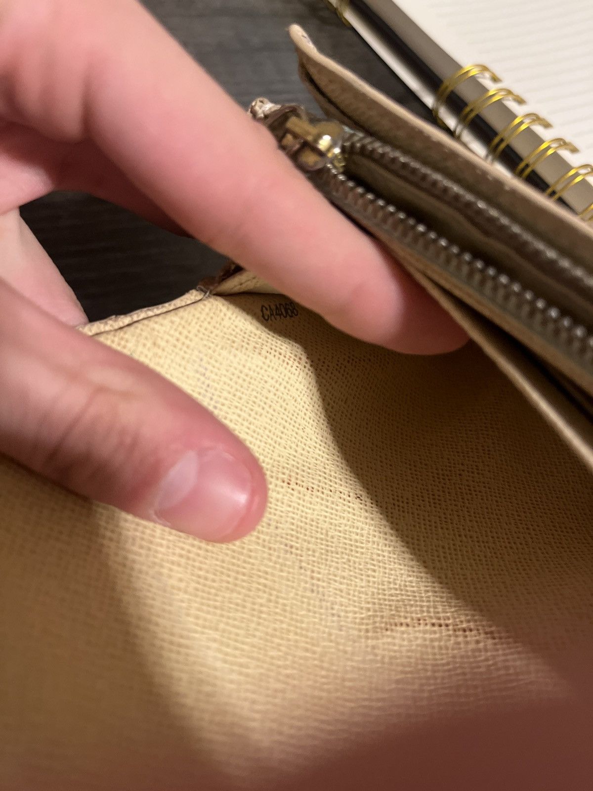 Louis Vuitton Louis Vuitton Damier Azur Portefeuille Sarah Long Wallet Size ONE SIZE - 11 Thumbnail