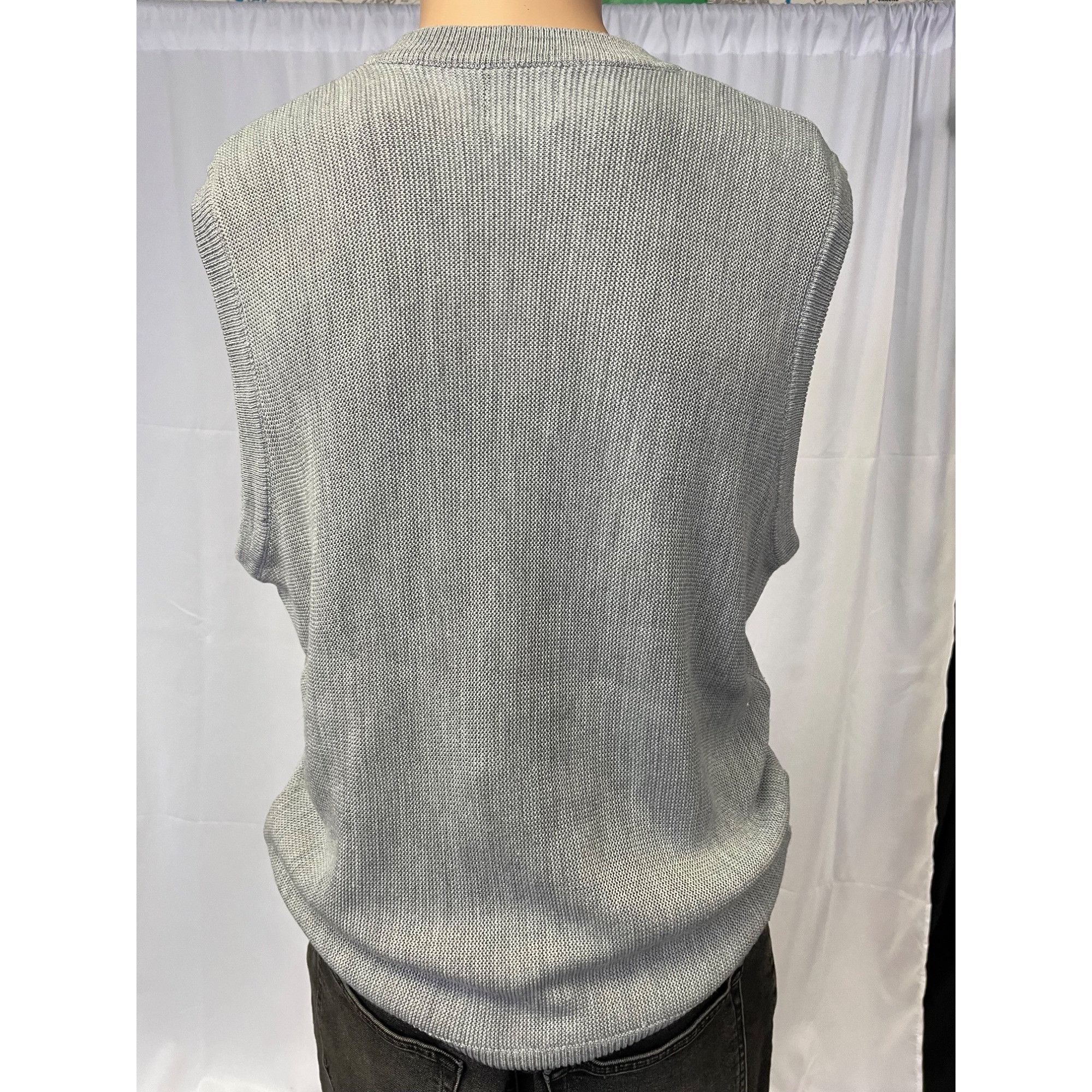 Dockers Dockers Golf Mens Grey V-Neck Sweater Vest Size M Acrylic SK Size US M / EU 48-50 / 2 - 4 Thumbnail