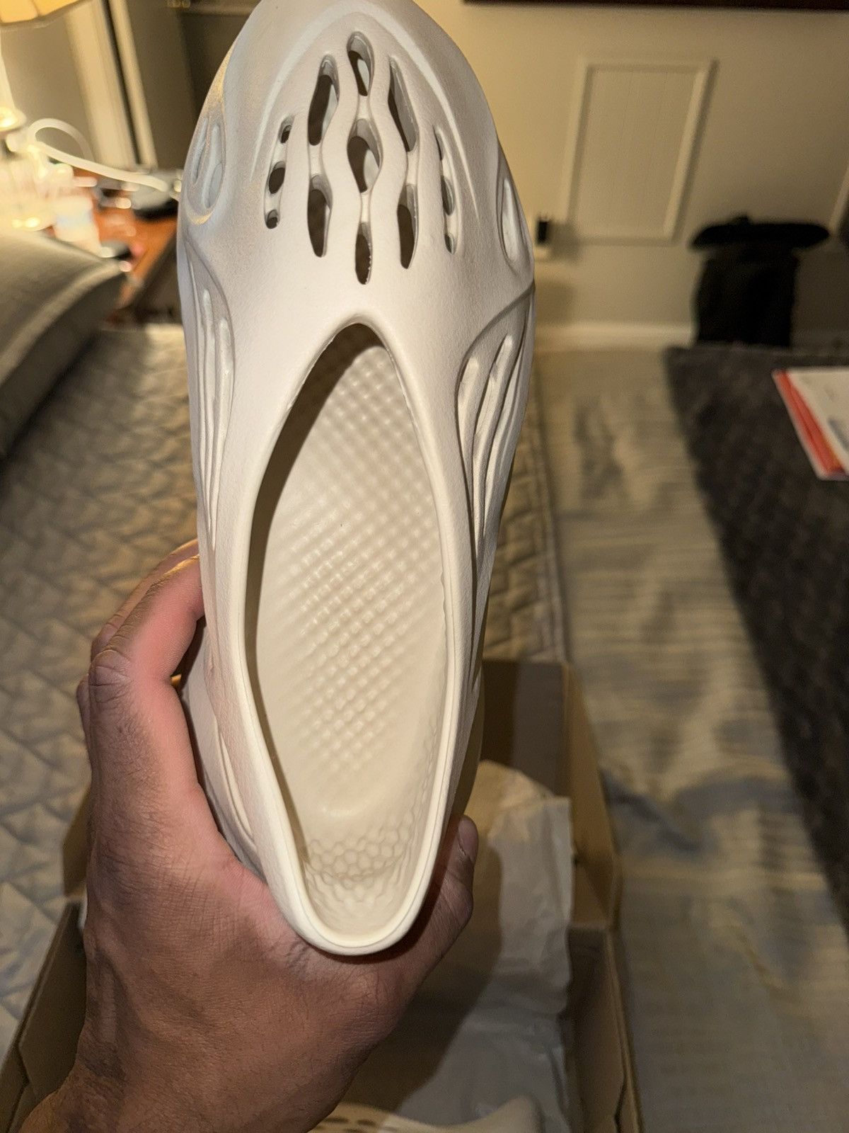 Yeezy Adidas Yeezy Foam RNNR Size US 10 / EU 43 - 6 Thumbnail
