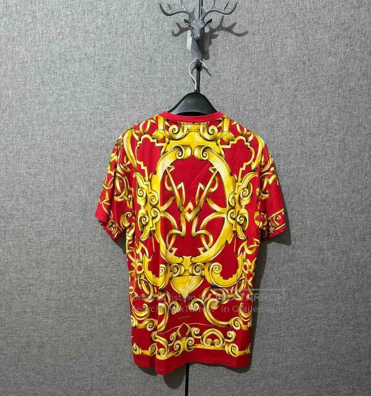 Versace Versace Red Cotton Medusa T-Shirt for Men . Size US M / EU 48-50 / 2 - 2 Thumbnail