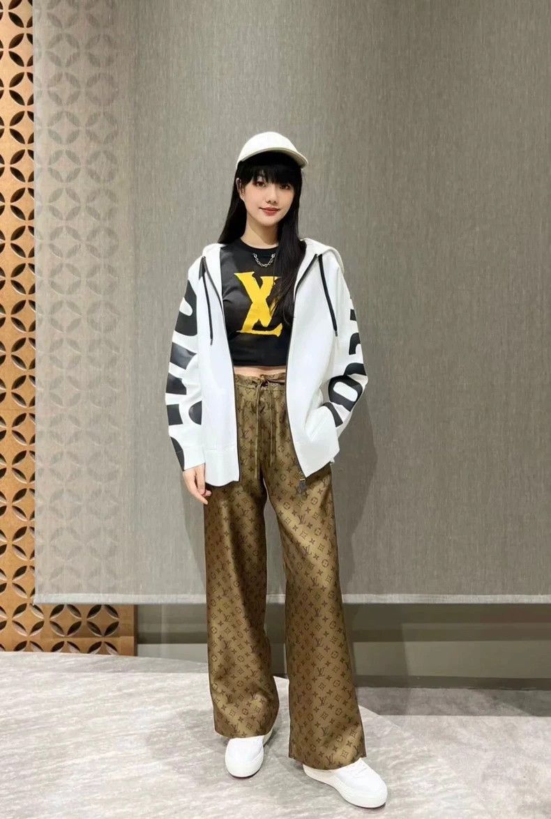 Louis Vuitton White Letter Print Jacket - dmc