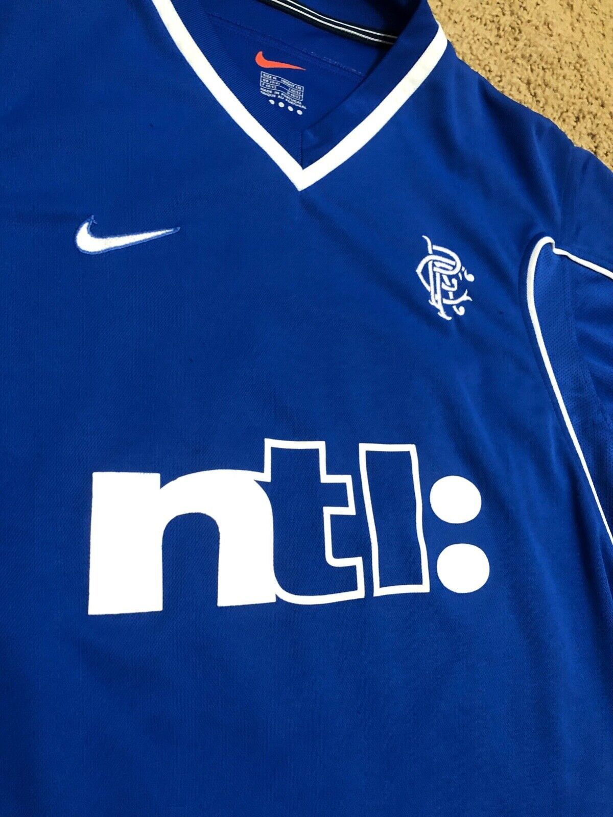 Nike Rangers FC 99/00/01 Nike Home Football Soccer Jersey Shirt M Size US M / EU 48-50 / 2 - 3 Thumbnail