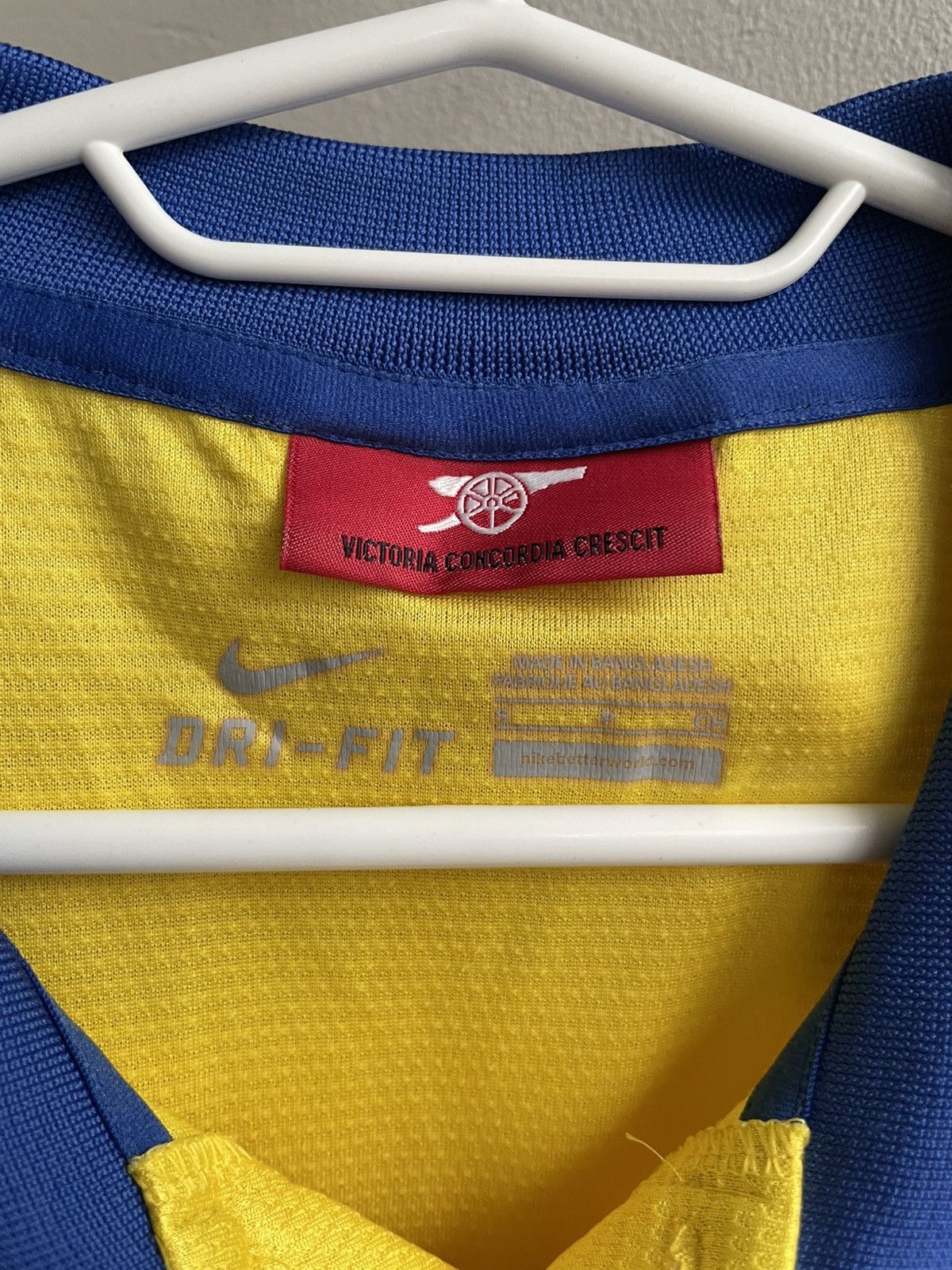 Nike Arsenal 2013 2014 Away Football Shirt Soccer Jersey Nike Size US S / EU 44-46 / 1 - 12 Thumbnail