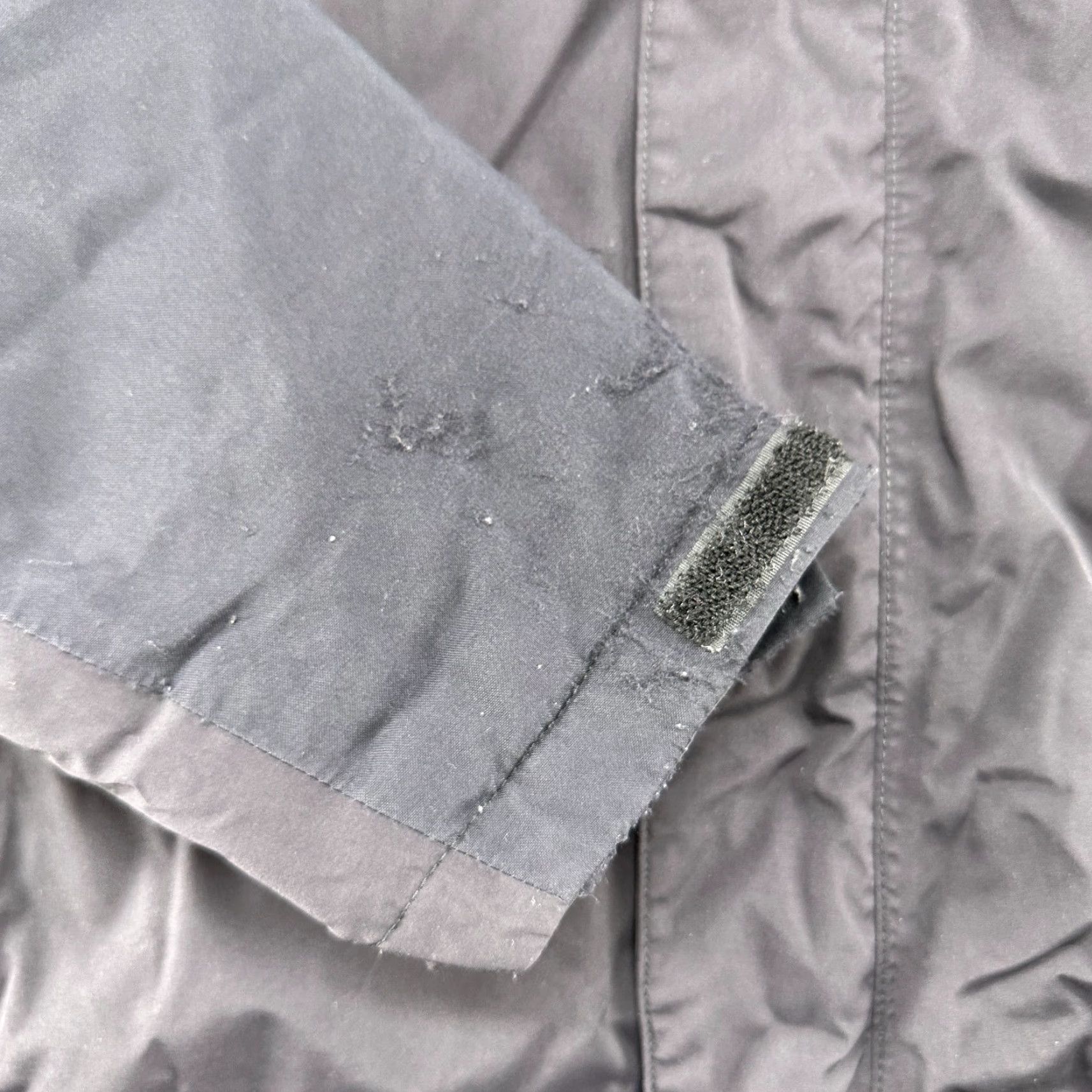 The North Face The North Face Jacket Mens Small Black Hooded Quilted Parka Hyvent Rain Thermoball Size US S / EU 44-46 / 1 - 2 Thumbnail