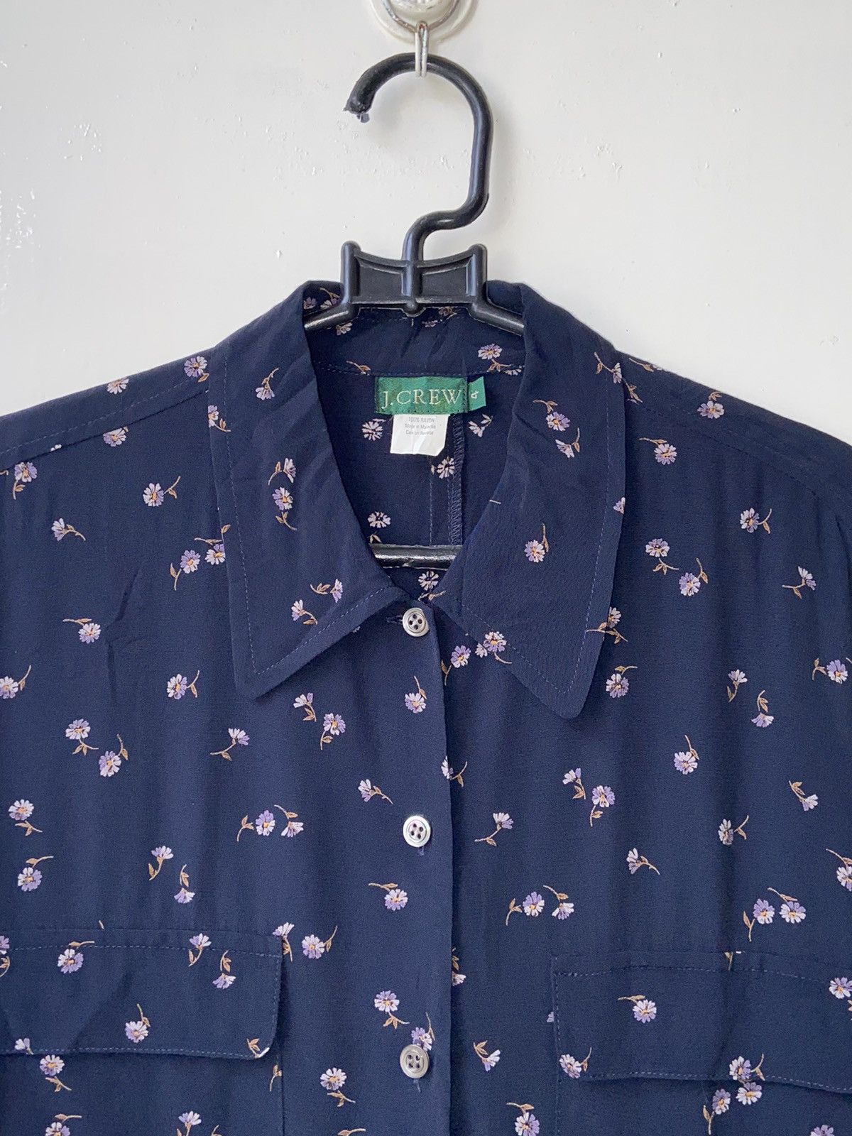 J.Crew J.CREW Navy Flower Pattern Shirt Size US XS / EU 42 / 0 - 12 Thumbnail