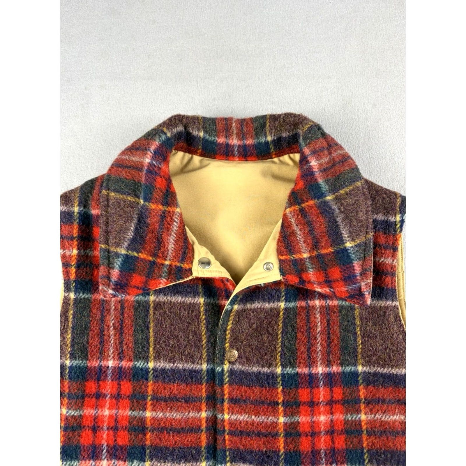 Penfield VINTAGE Penfield Vest Mens L Beige Nylon Lined Puffer USA Made Outdoors 80s Mens Vest L Size US L / EU 52-54 / 3 - 7 Thumbnail