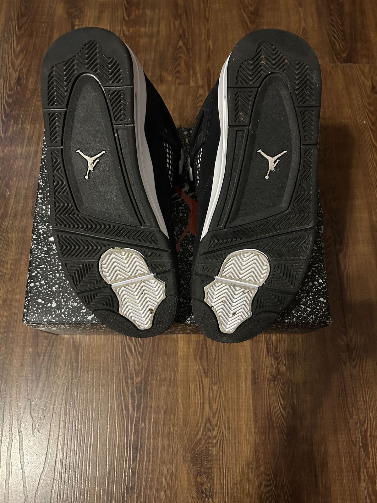 Jordan Brand White Thunder 4s Size US 10 / EU 43 - 5 Thumbnail