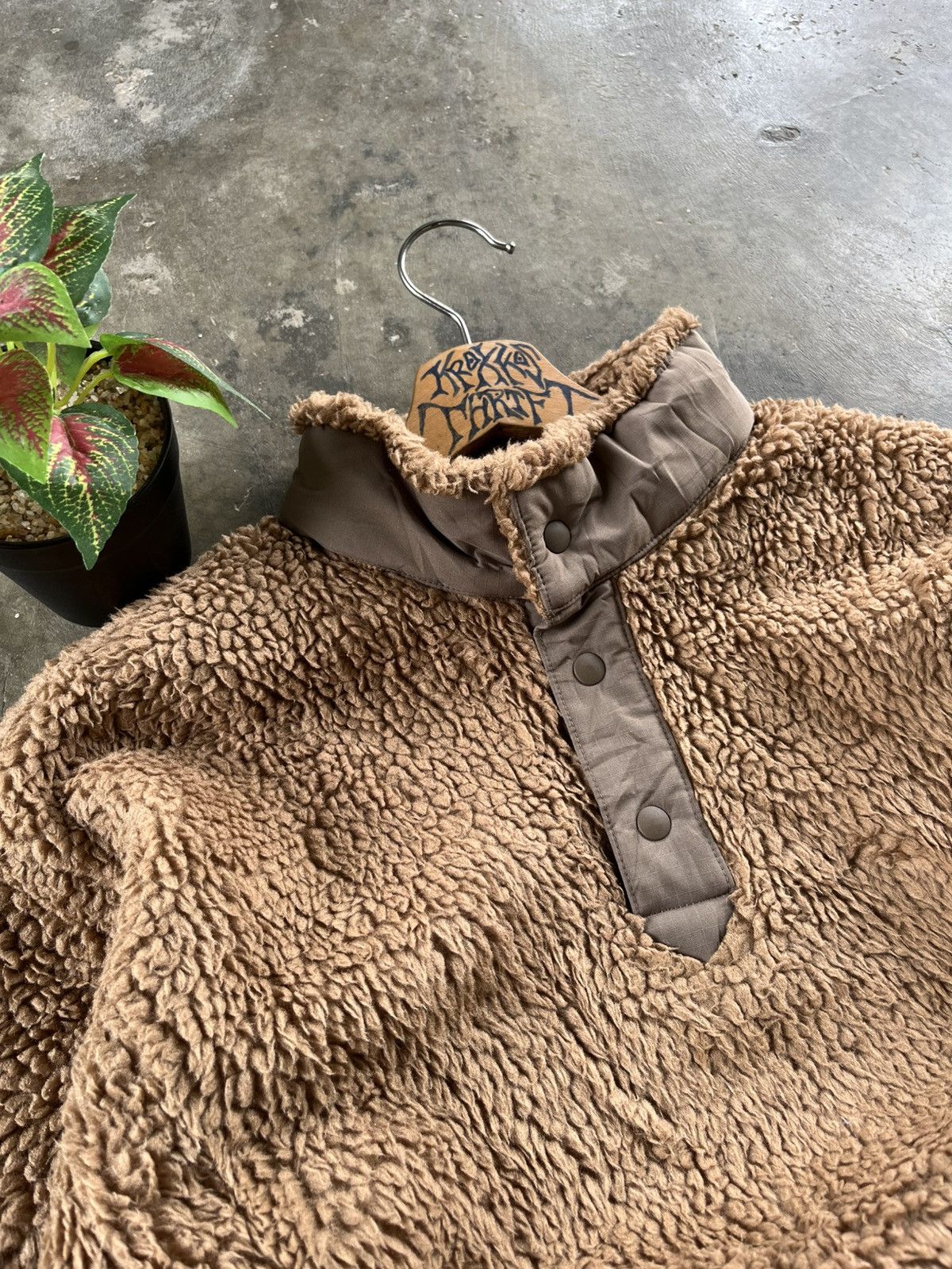 Japanese Brand × Uniqlo × White Mountaineering ⚡️White Mountaineering x Uniqlo Half Button Sherpa Jacket Size US M / EU 48-50 / 2 - 2 Thumbnail