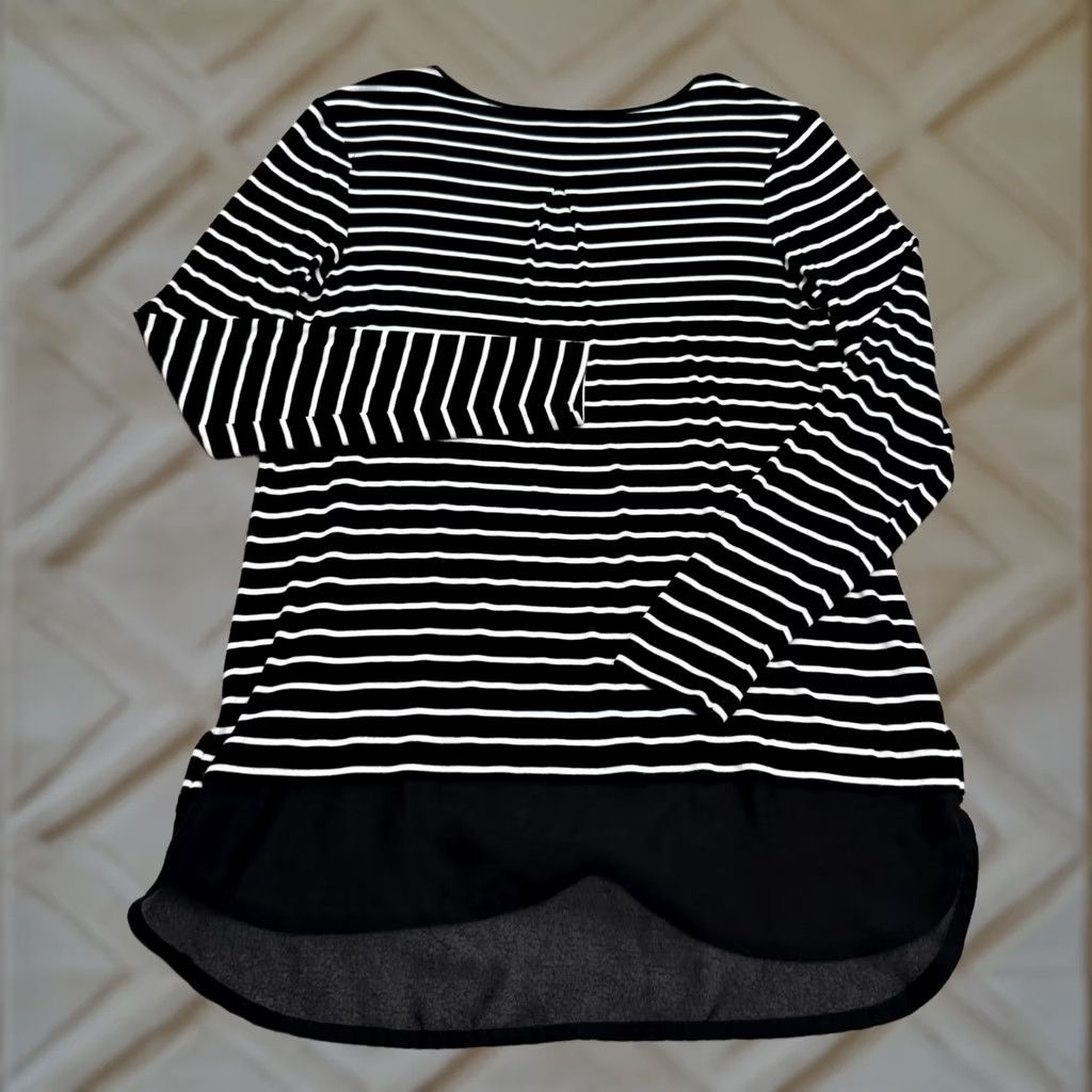 Vintage Witchery Striped Shift Dress Womens Small Black White Long Sleeve Hi-Low Sheer Knit Spandex Viscose Round Neck Regular Length Casual Womens Size S / US 4 / IT 40 - 1 Thumbnail