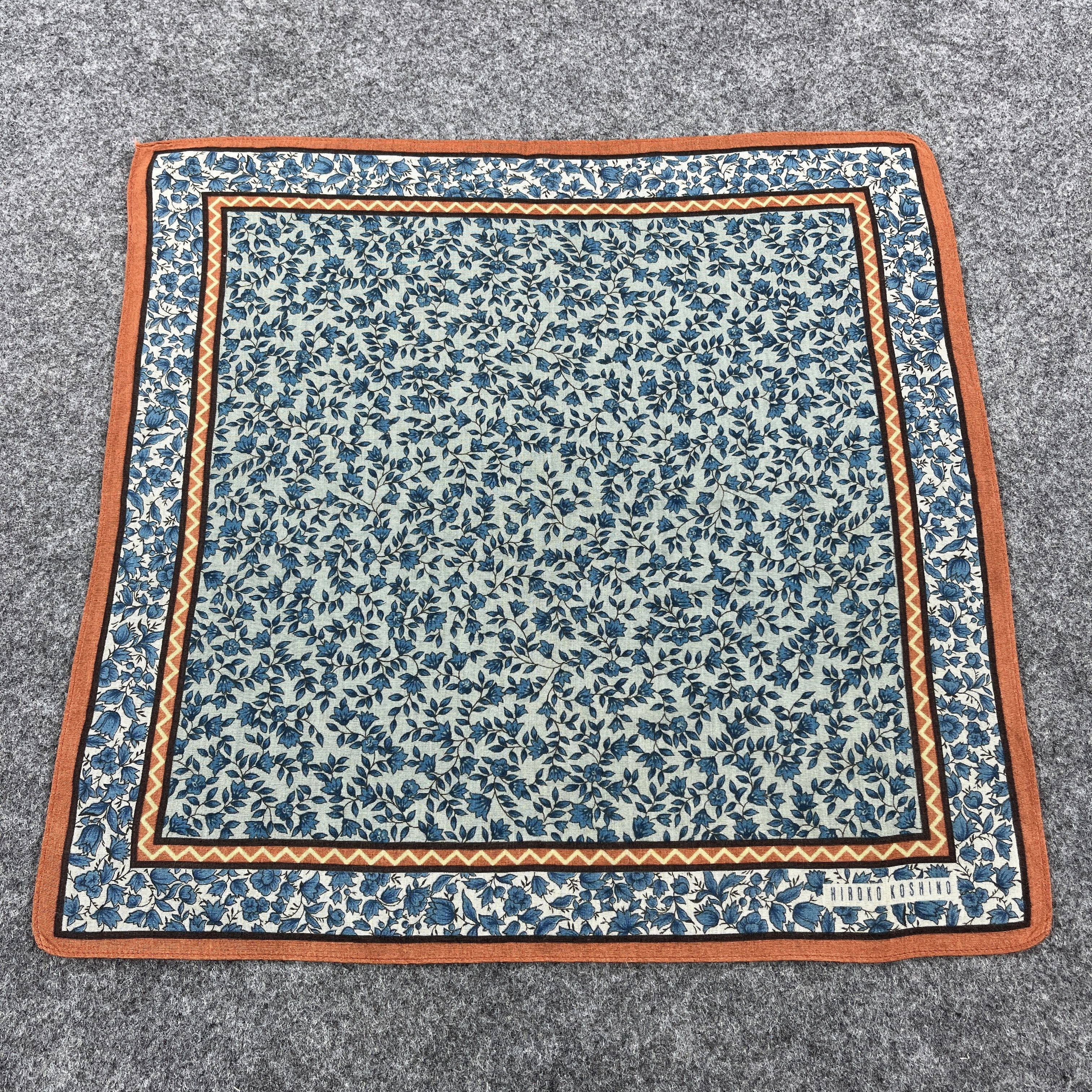 Vintage Hiroko Koshino Handkerchief / Bandana / Neckerchief B505 Size ONE SIZE - 2 Thumbnail